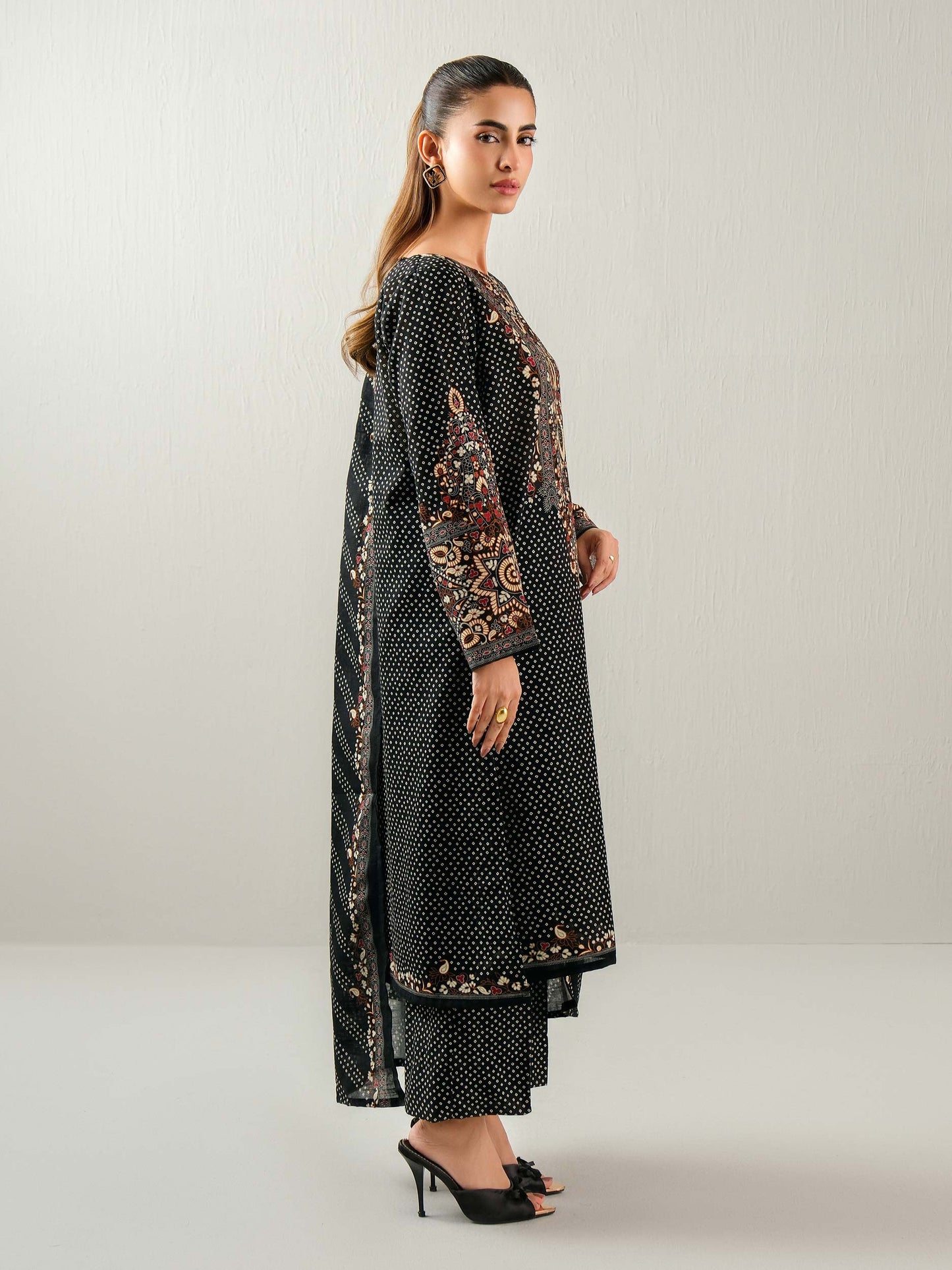 3 Piece Khaddar Suit-Printed (Unstitched)