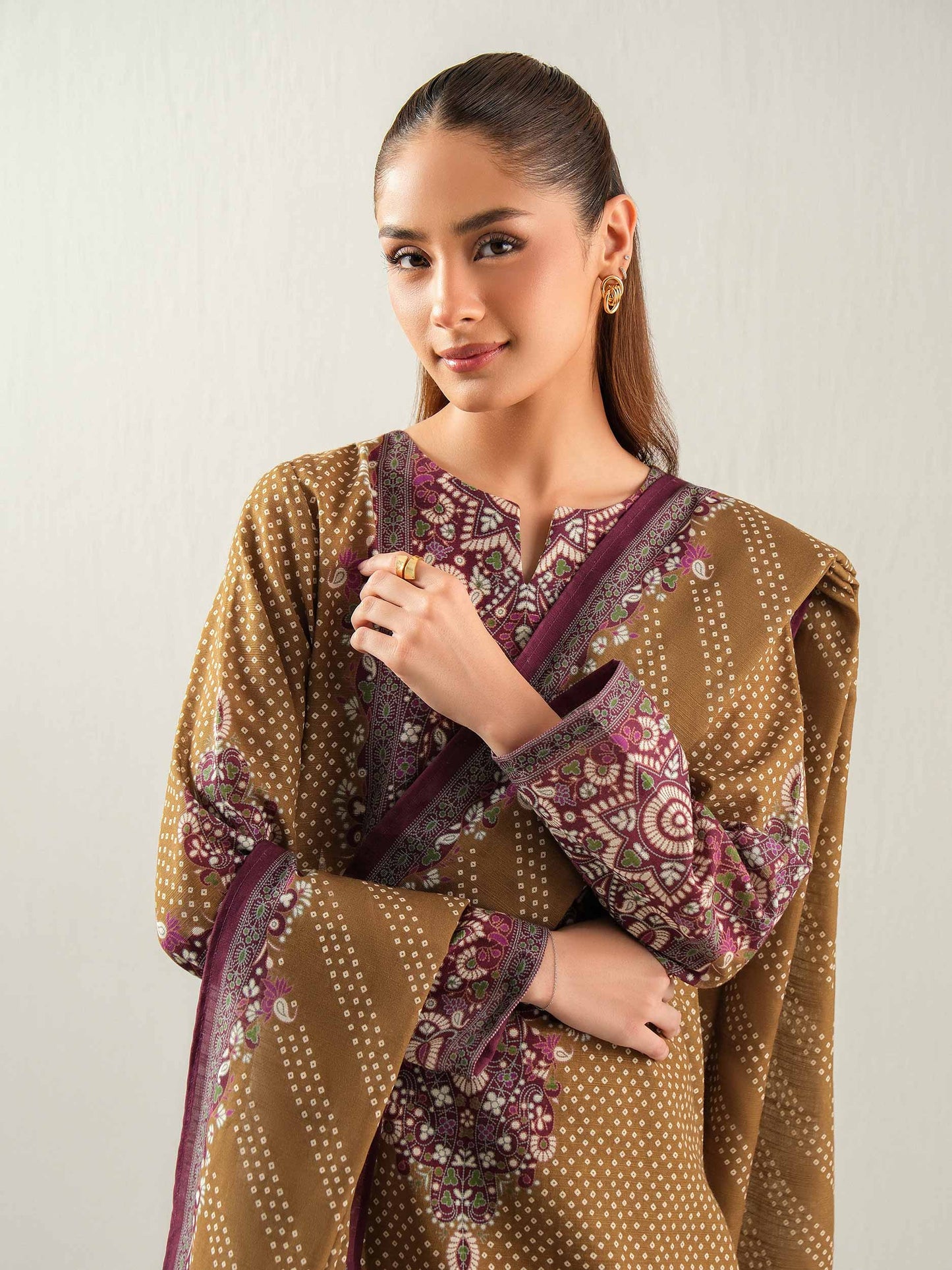 3 Piece Khaddar Suit-Printed (Unstitched)