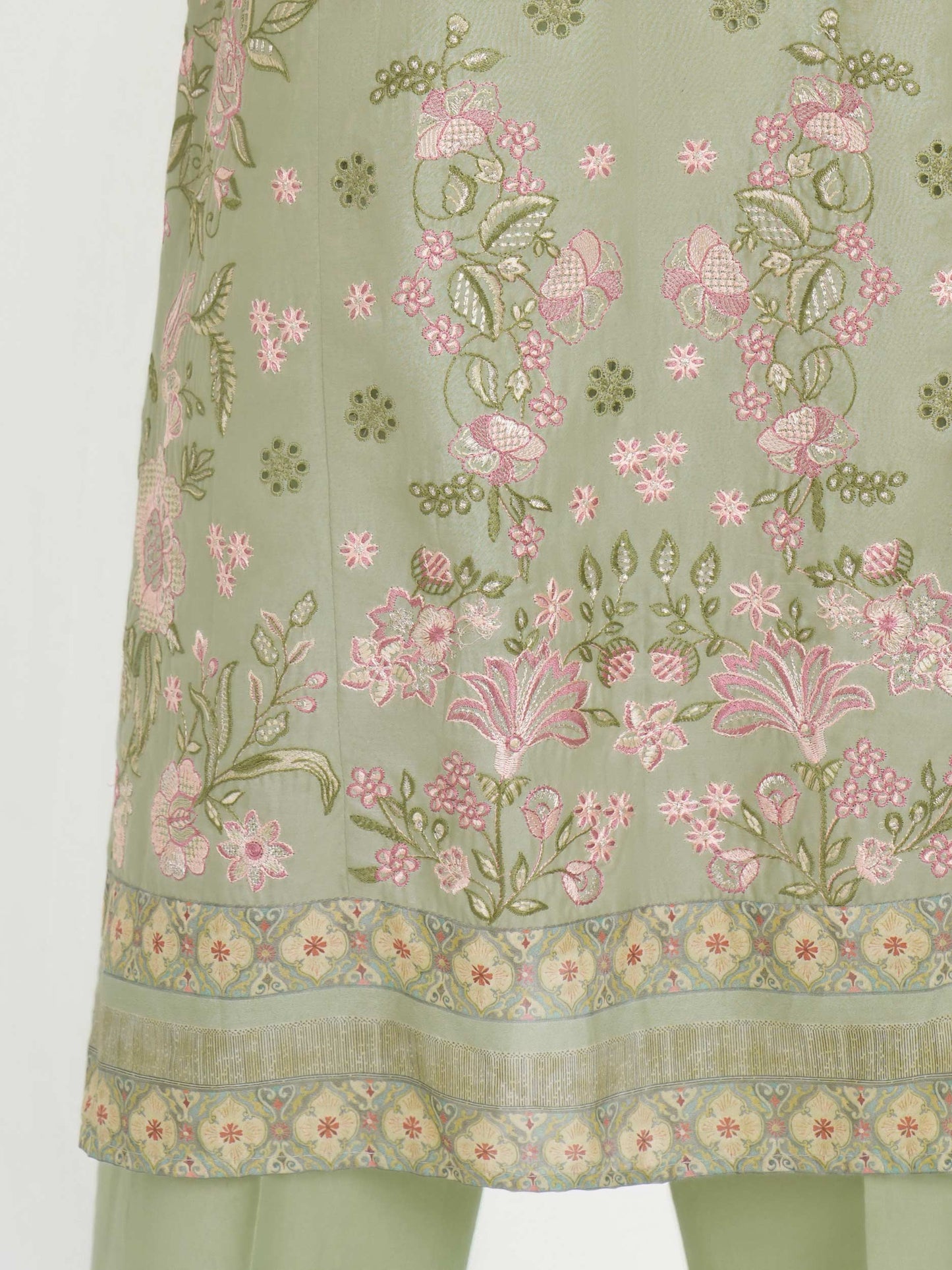 3 Piece Lawn Suit-Embroidered (Unstitched)