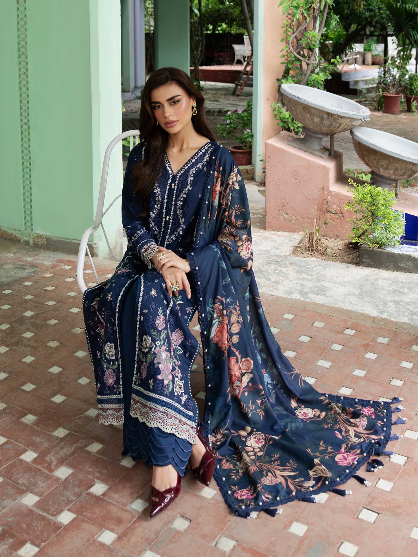 3 Piece Khaddar Suit-Embroidered (Unstitched)