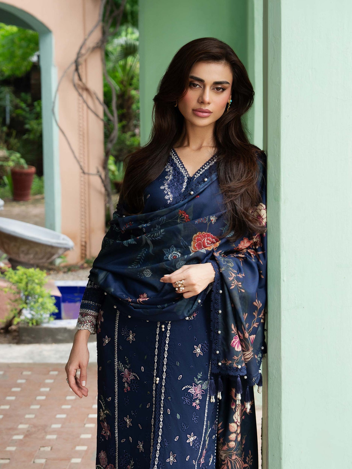 3 Piece Khaddar Suit-Embroidered (Unstitched)