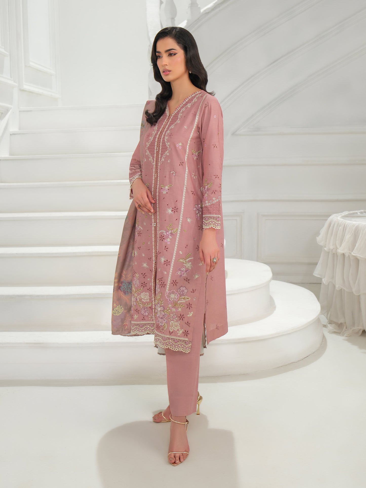 3 Piece Khaddar Suit-Embroidered (Unstitched)