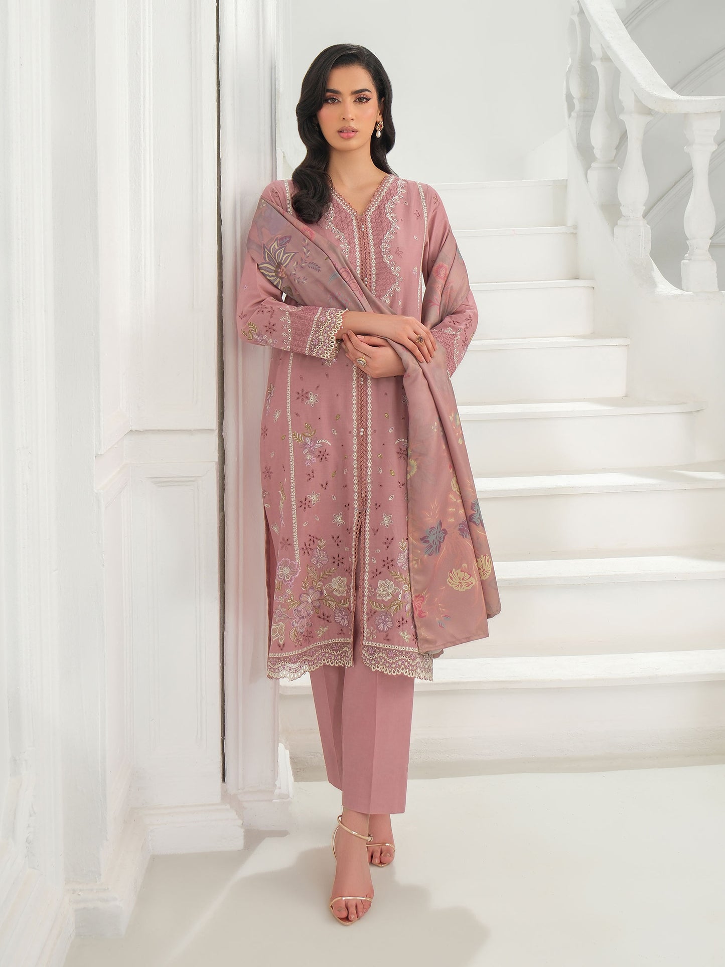 3 Piece Khaddar Suit-Embroidered (Unstitched)