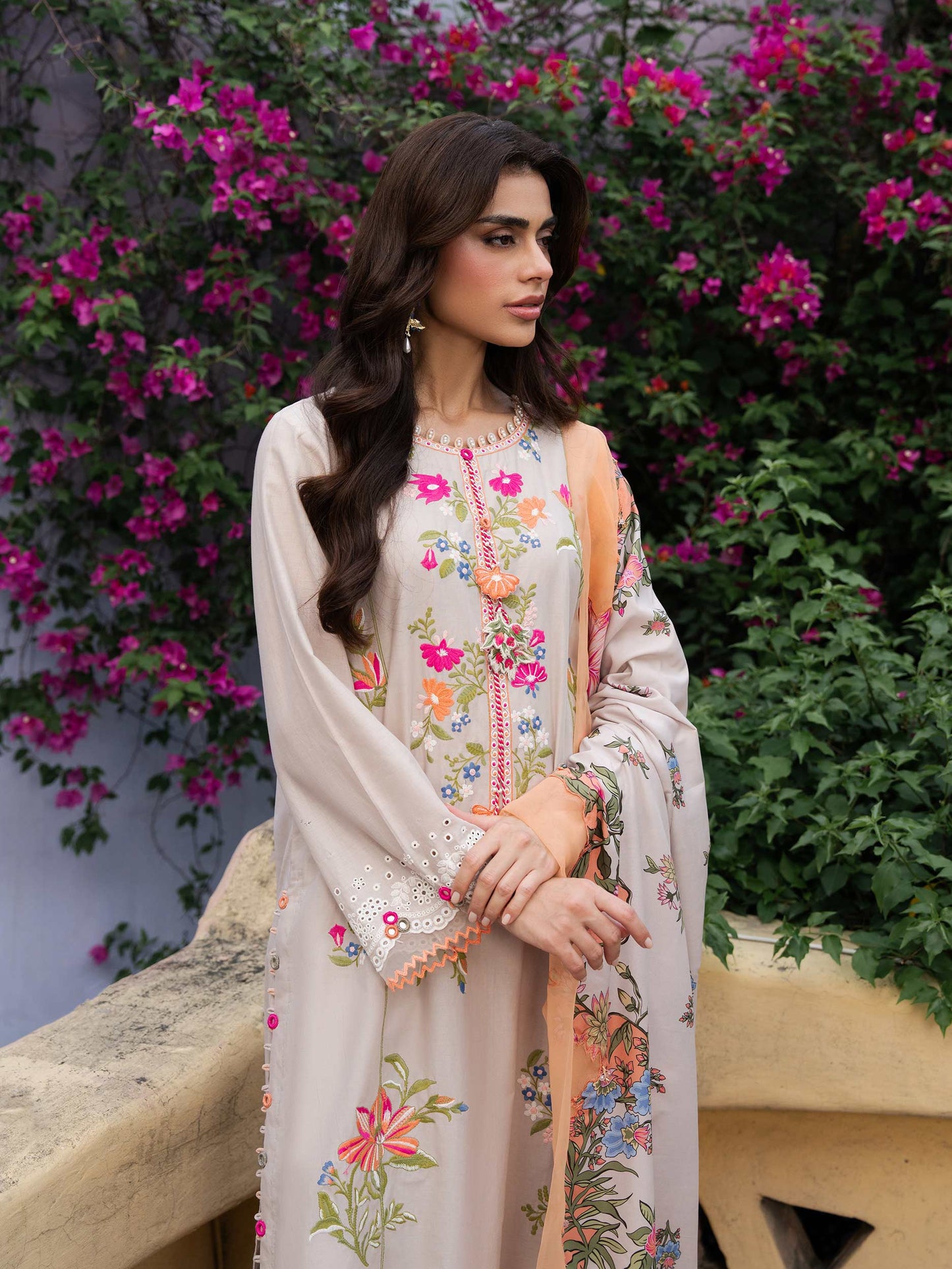 3 Piece Karandi Suit-Embroidered (Unstitched)