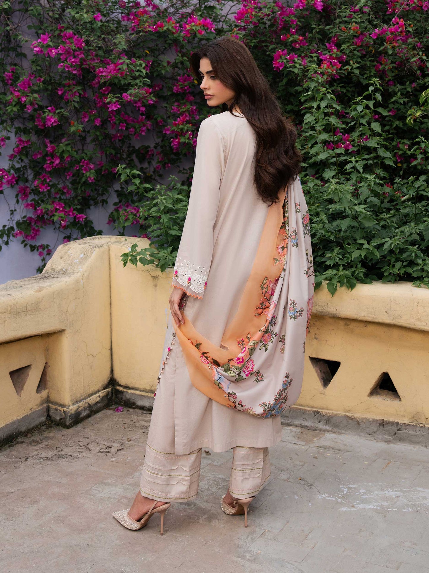 3 Piece Karandi Suit-Embroidered (Unstitched)