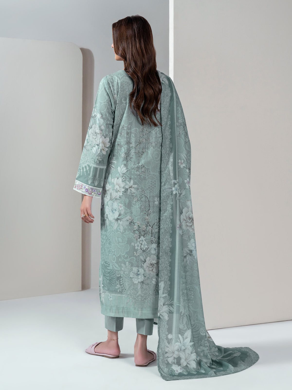 3 Piece Slub Khaddar Suit-Embroidered (Unstitched)