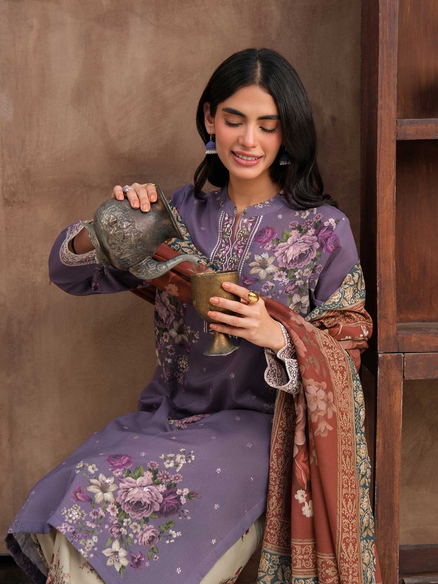 3 Piece Khaddar Suit-Embroidered (Unstitched)