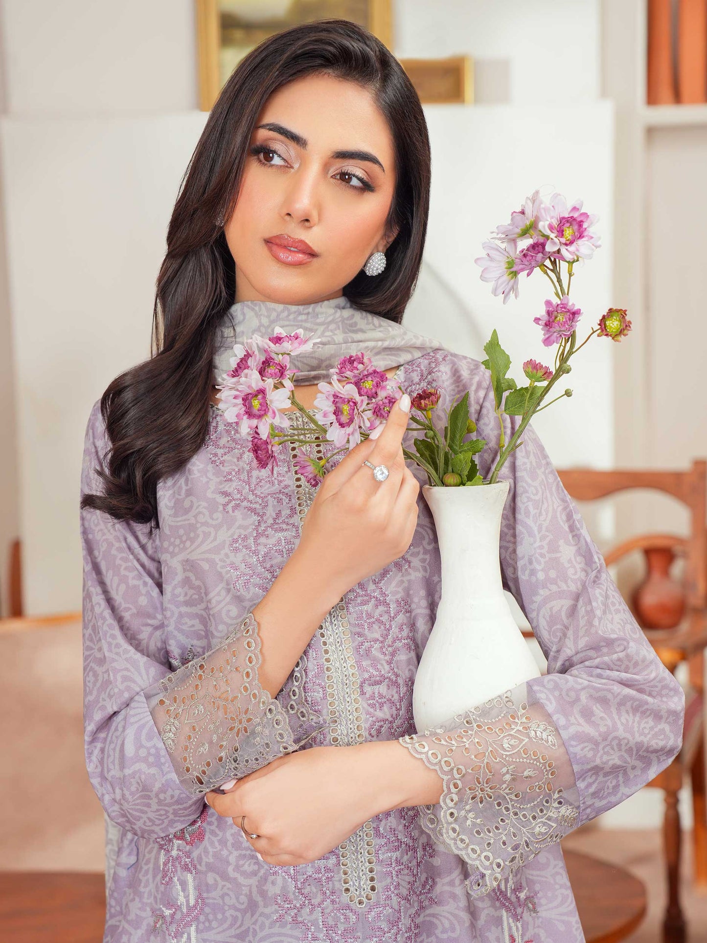 3 Piece Lawn Suit-Embroidered (Unstitched)