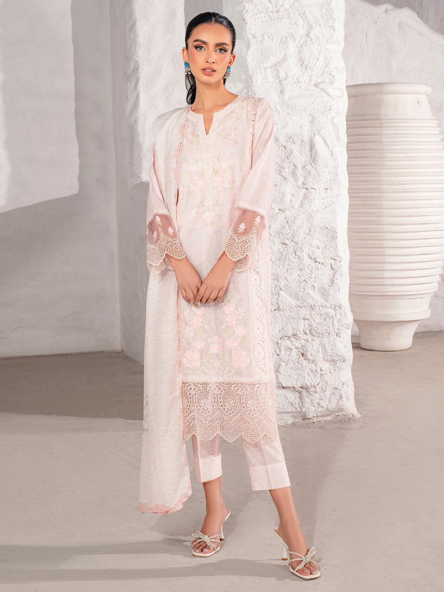 3 Piece Lawn Suit-Embroidered (Unstitched)