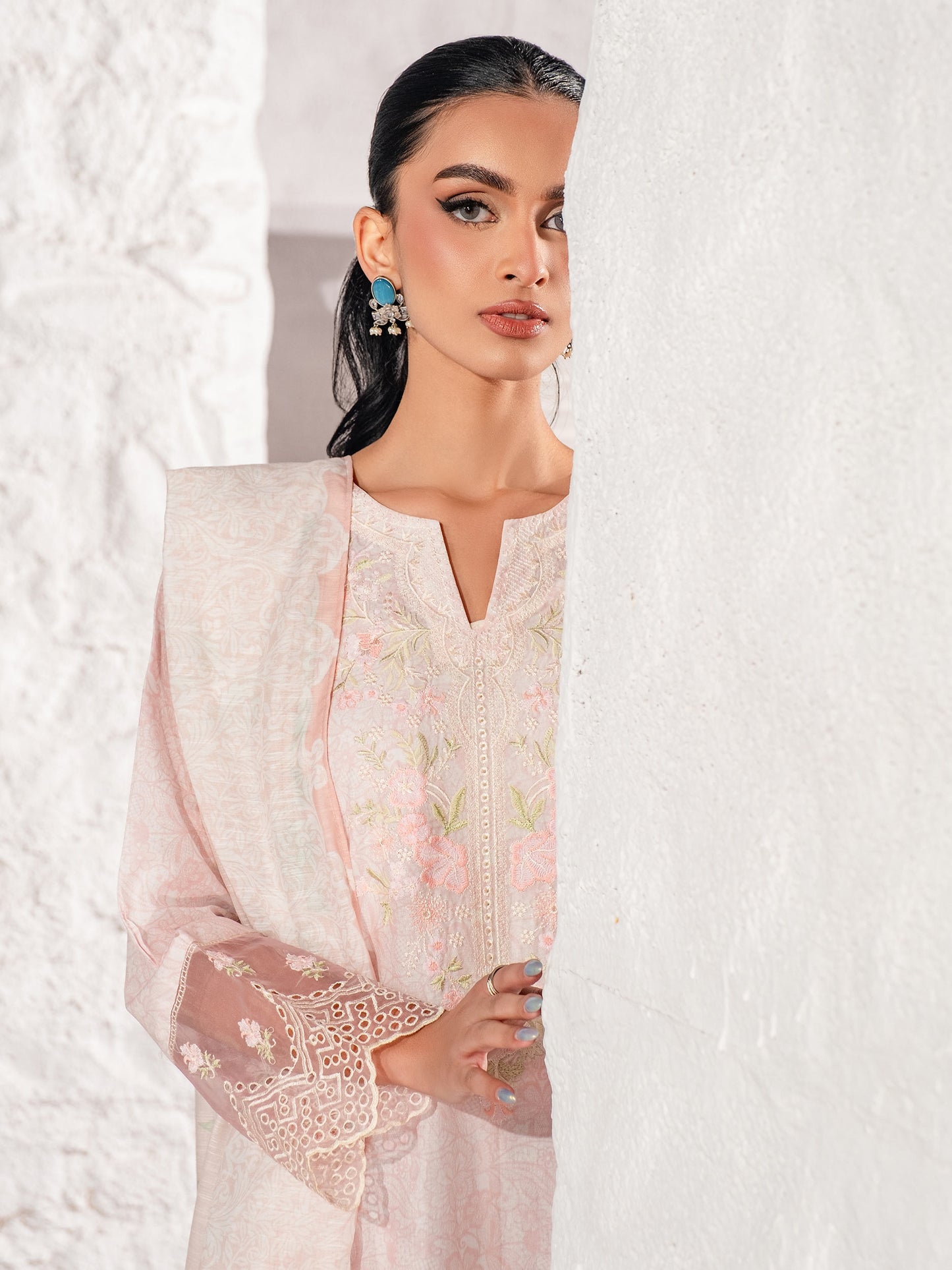 3 Piece Lawn Suit-Embroidered (Unstitched)