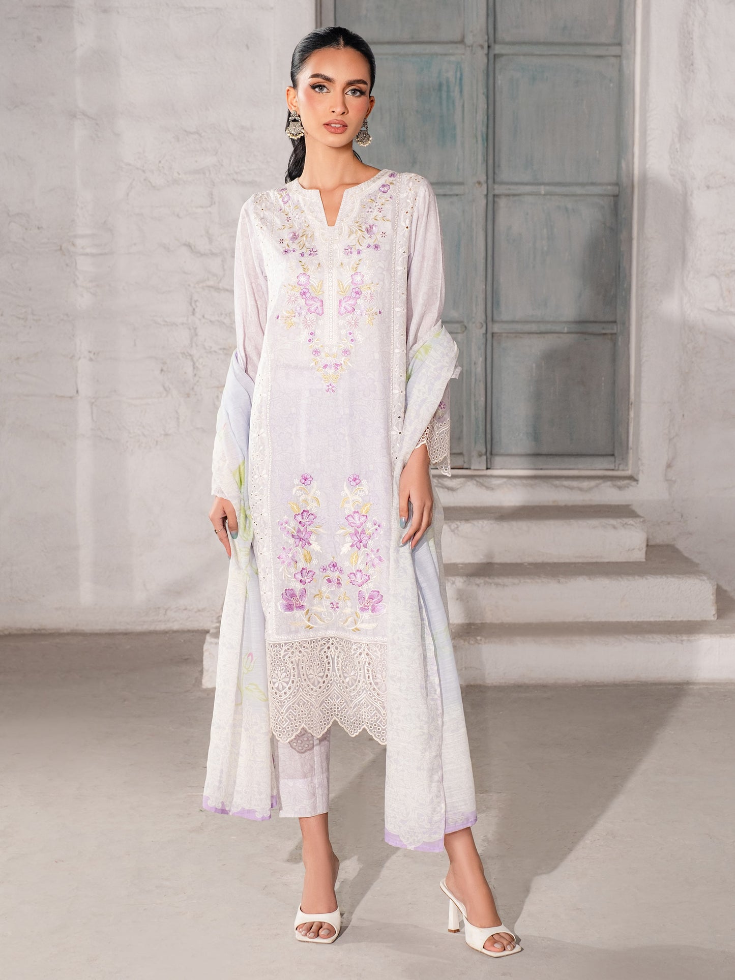 3 Piece Lawn Suit-Embroidered (Unstitched)