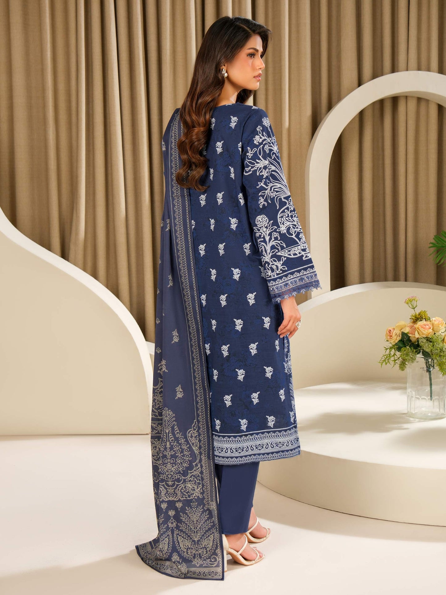 3 Piece Lawn Suit-Embroidered (Unstitched)