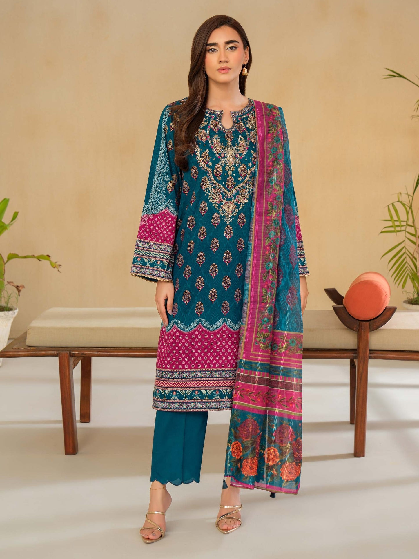 3 Piece Lawn Suit-Embroidered (Unstitched)
