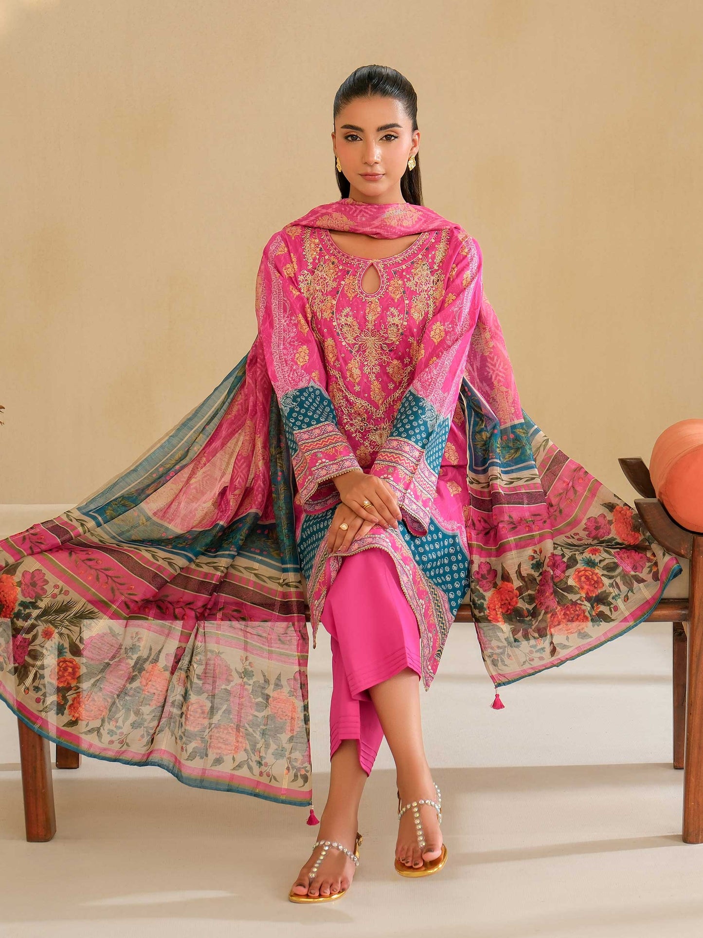 3 Piece Lawn Suit-Embroidered (Unstitched)