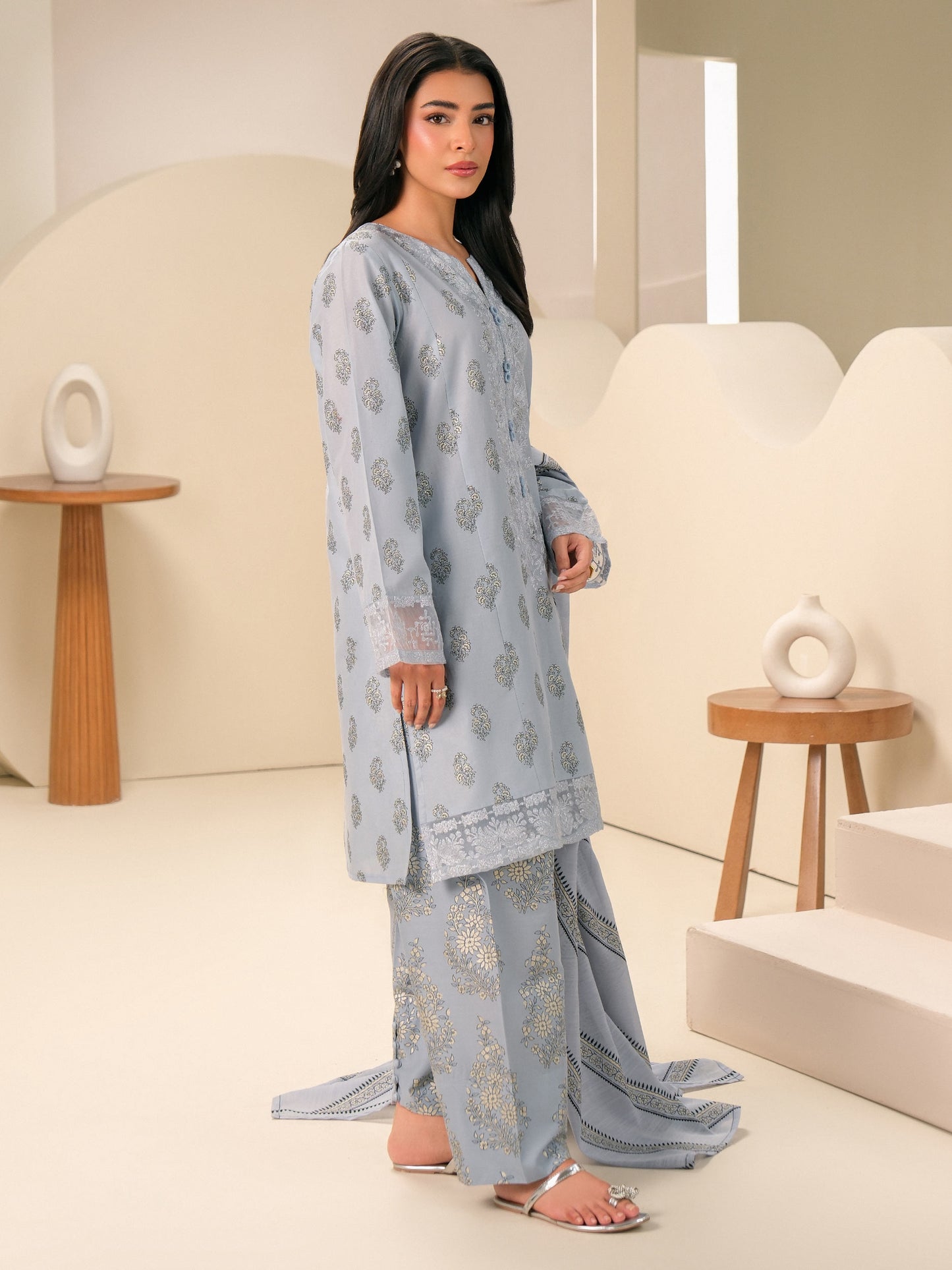3 Piece Lawn Suit-Embroidered (Unstitched)