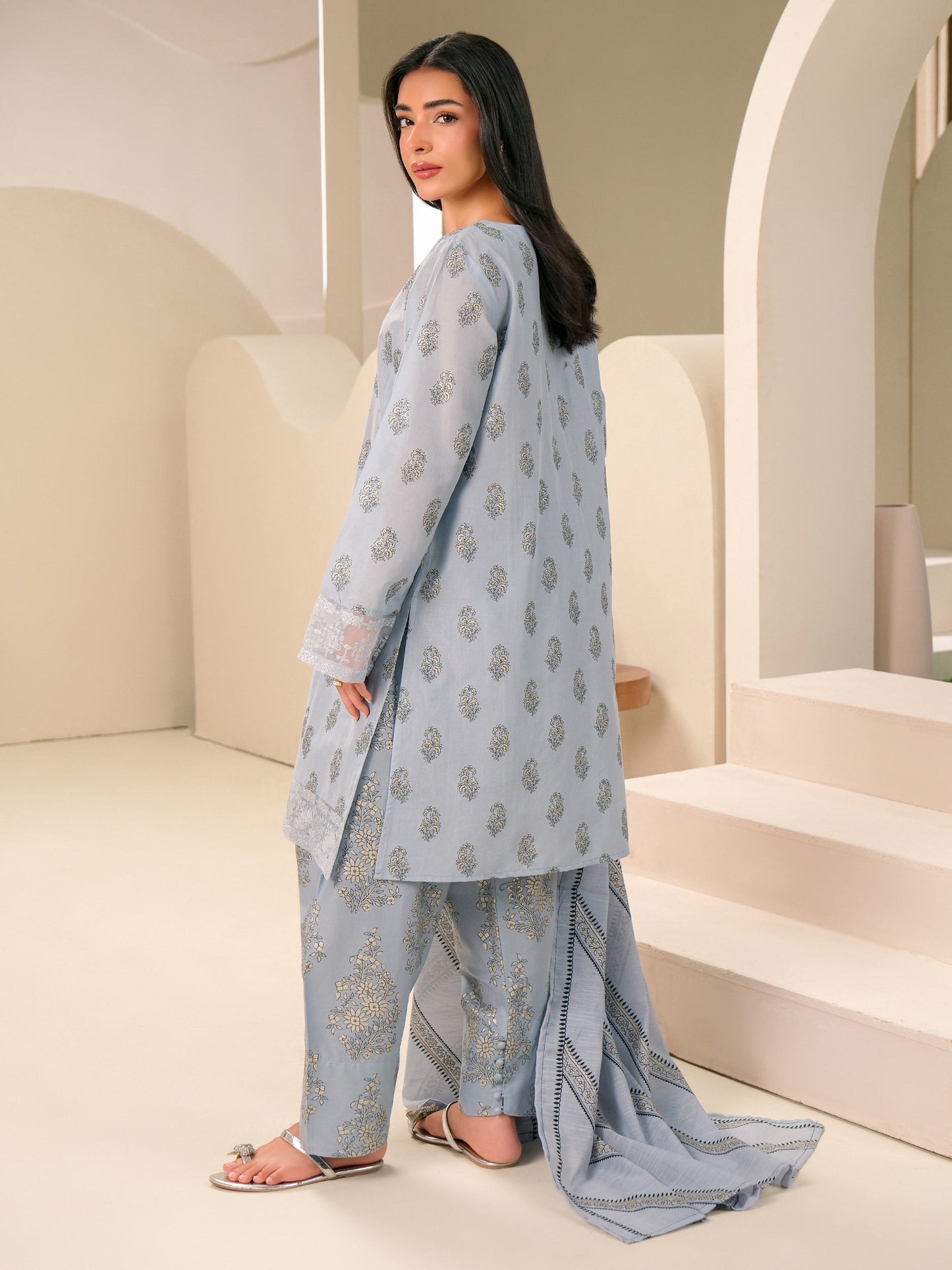 3 Piece Lawn Suit-Embroidered (Unstitched)