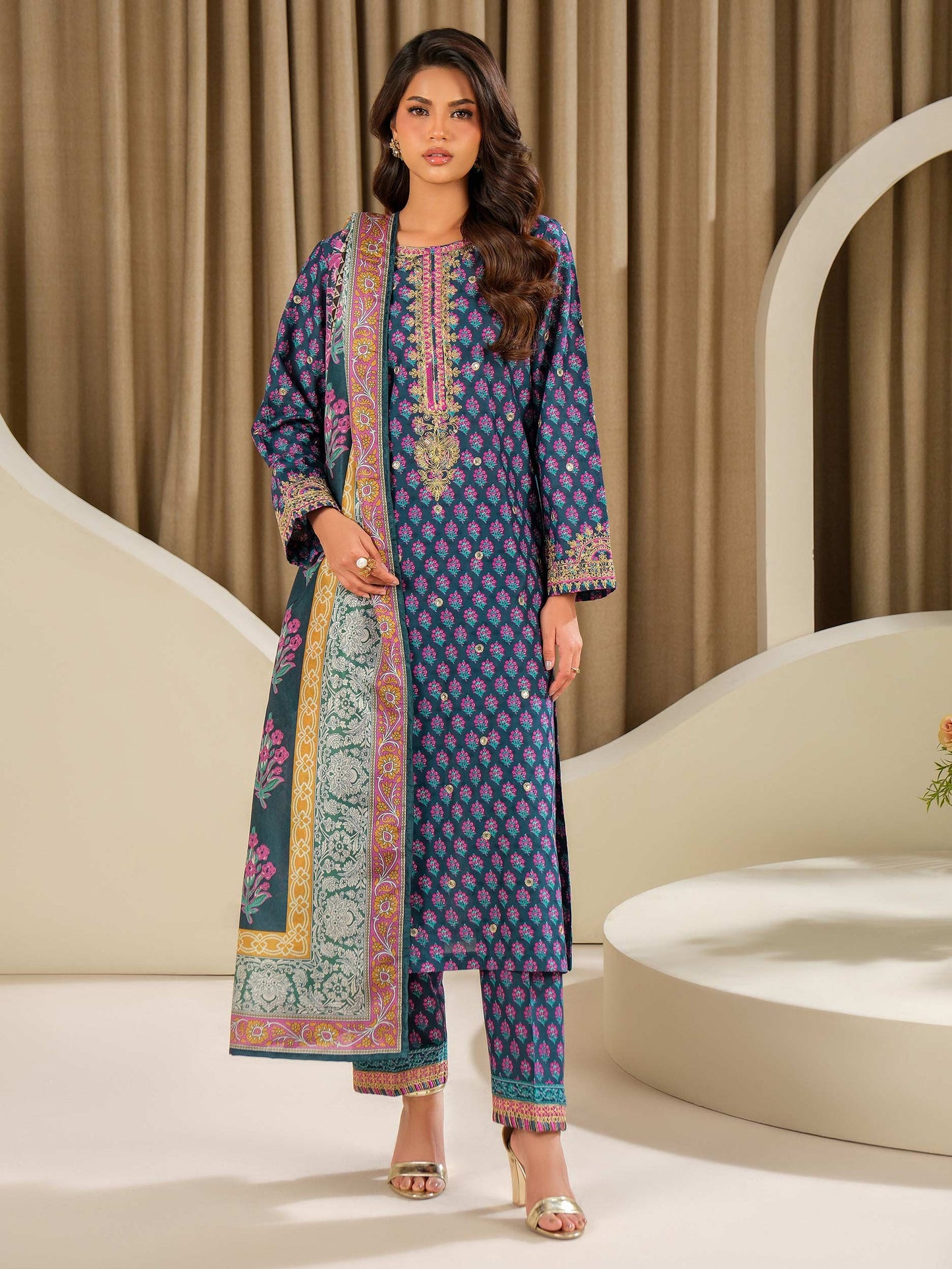 3 Piece Lawn Suit-Embroidered (Unstitched)