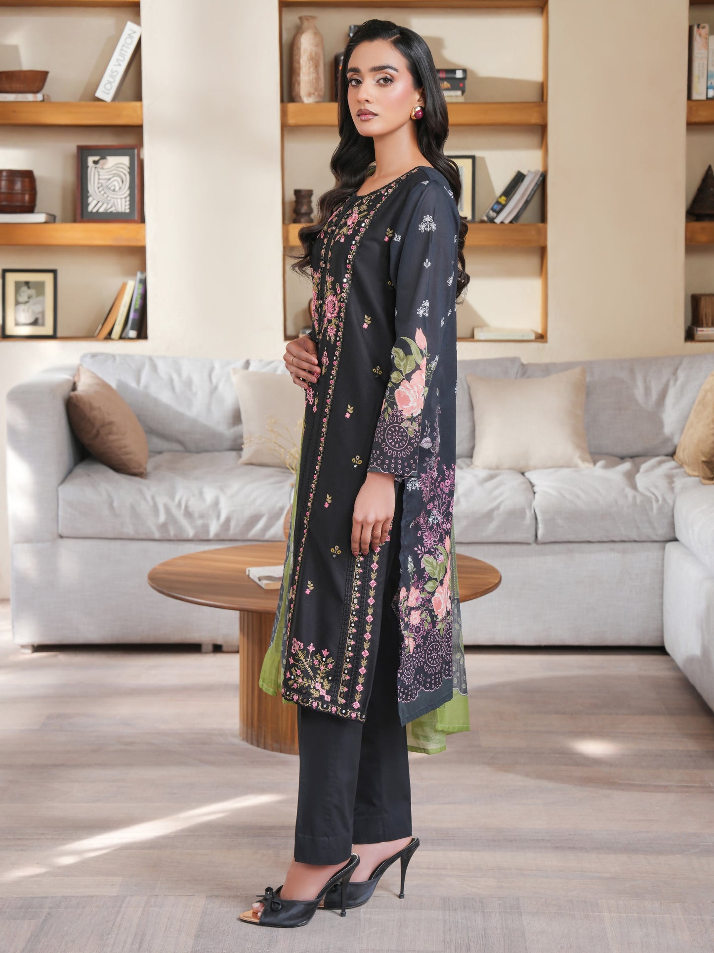 3 Piece Lawn Suit-Embroidered (Unstitched)