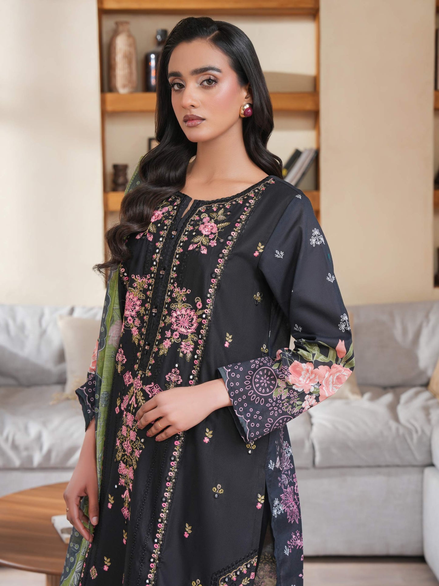 3 Piece Lawn Suit-Embroidered (Unstitched)