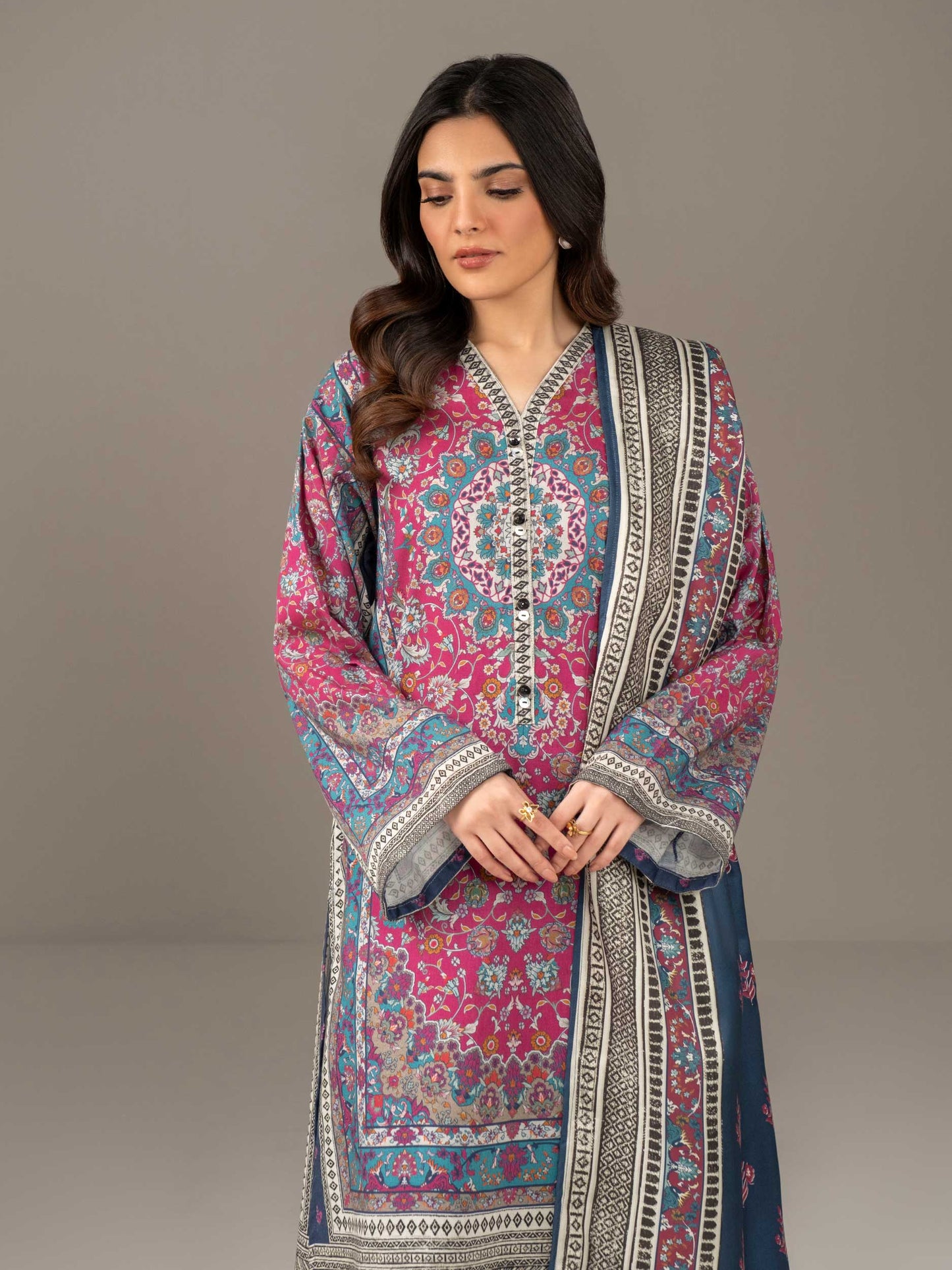 3 Piece Khaddar Suit-Printed (Unstitched)