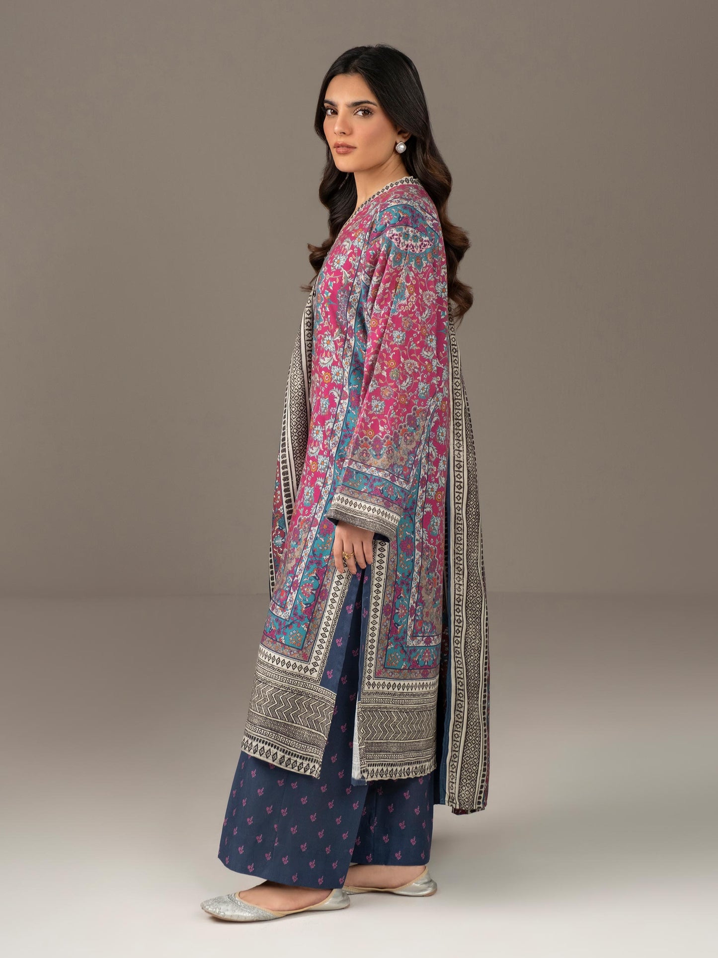 3 Piece Khaddar Suit-Printed (Unstitched)