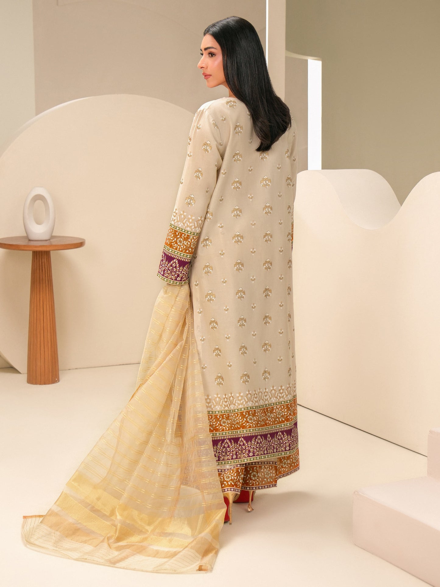 3 Piece Lawn Suit-Embroidered (Unstitched)