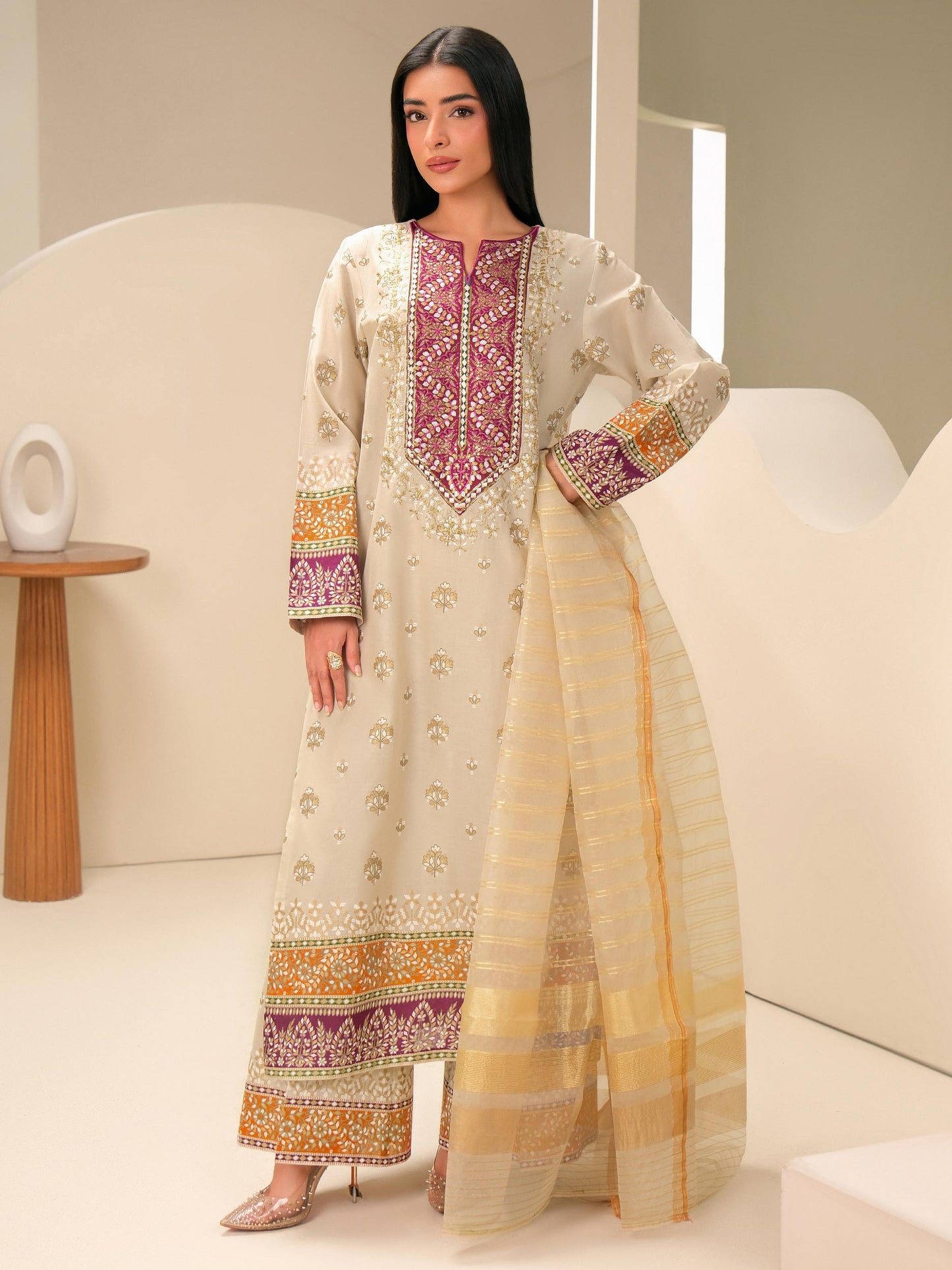 3 Piece Lawn Suit-Embroidered (Unstitched)
