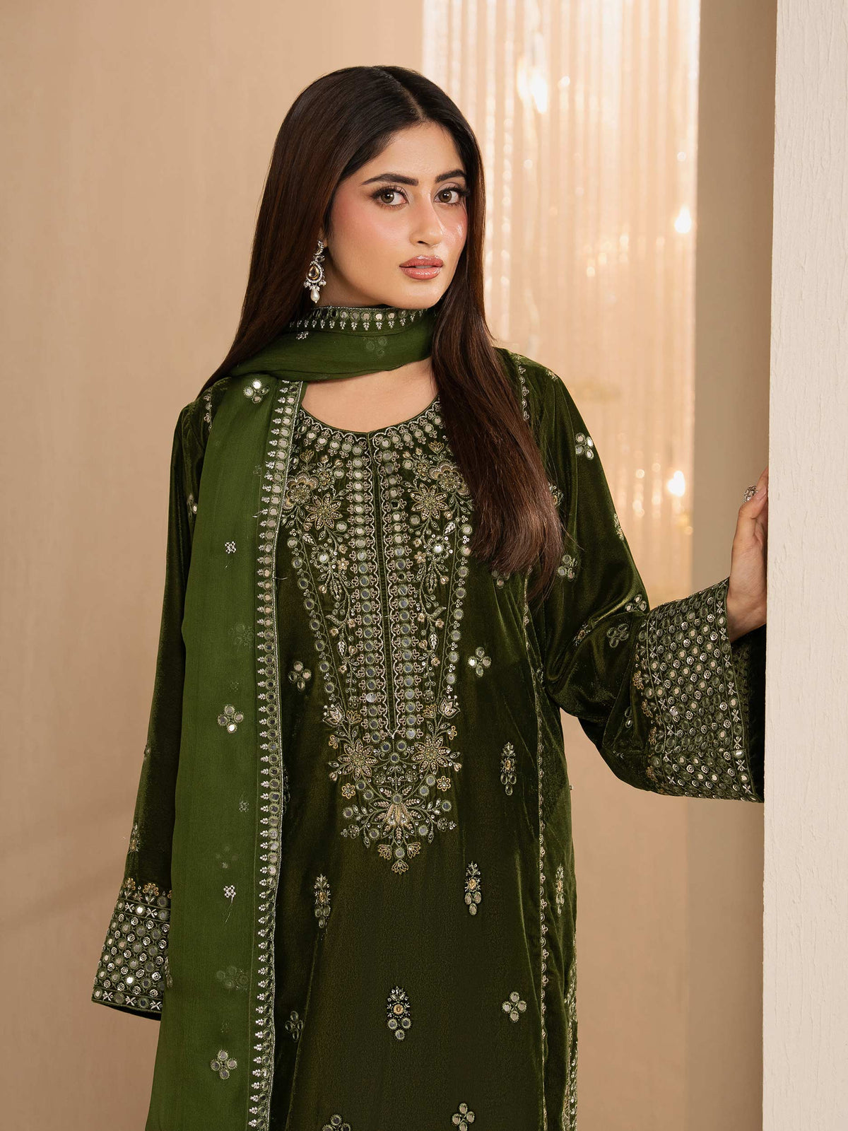 3 Piece Velvet Suit-Embroidered (Unstitched)