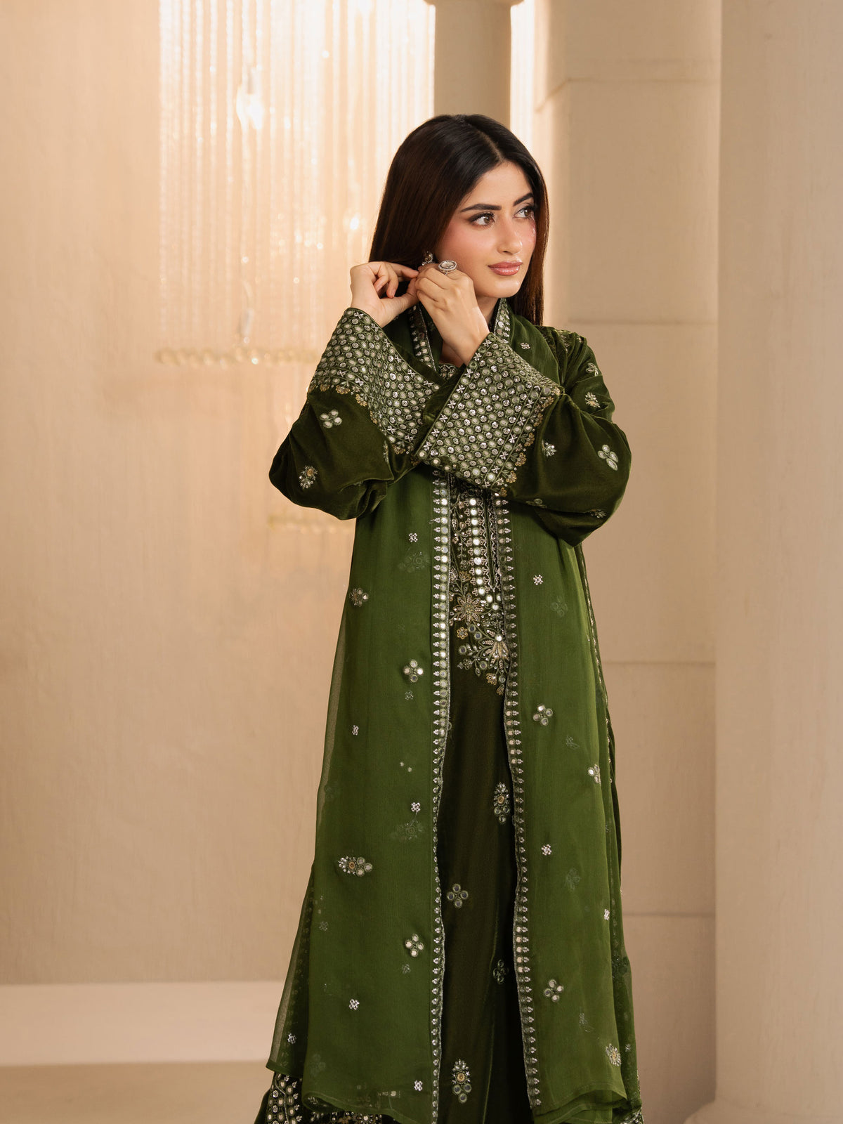 3 Piece Velvet Suit-Embroidered (Unstitched)