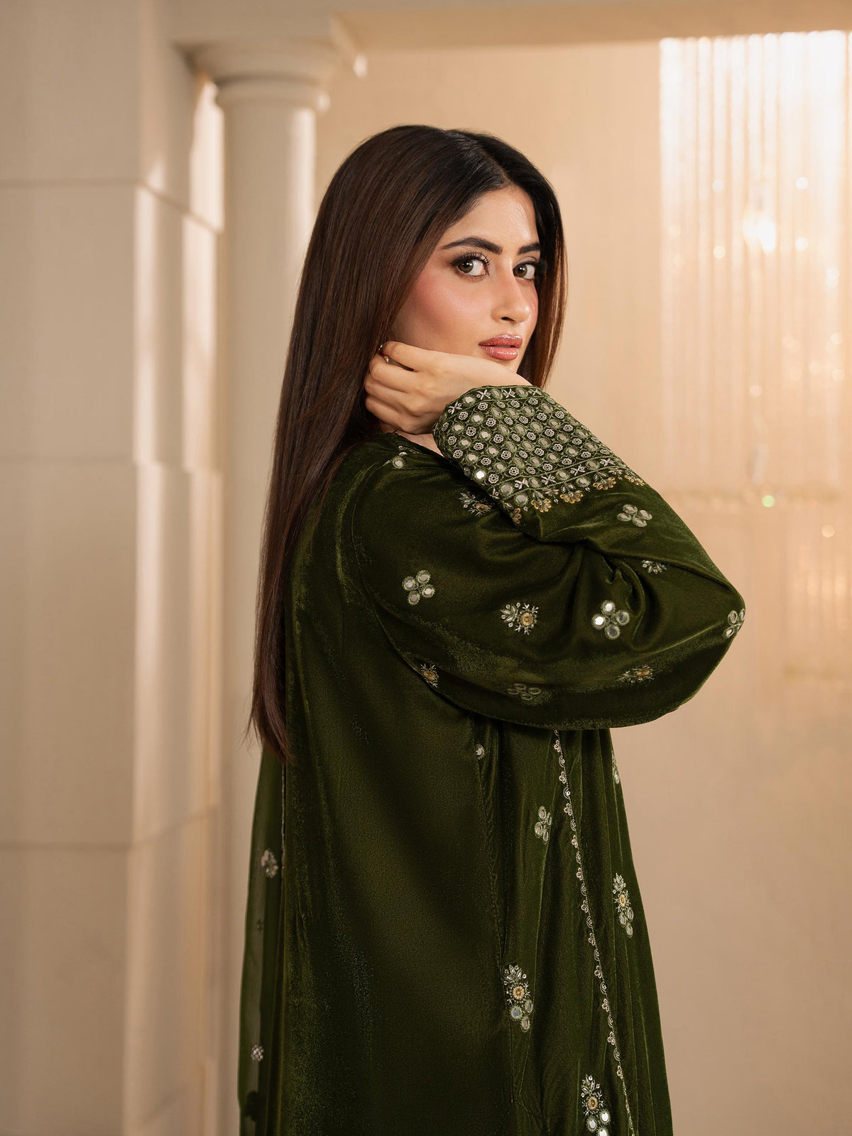 3 Piece Velvet Suit-Embroidered (Unstitched)