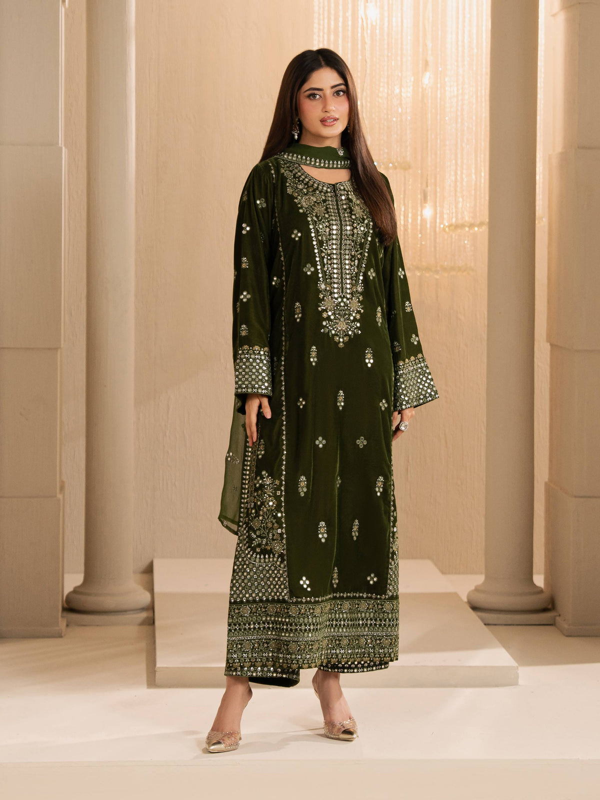 3 Piece Velvet Suit-Embroidered (Unstitched)