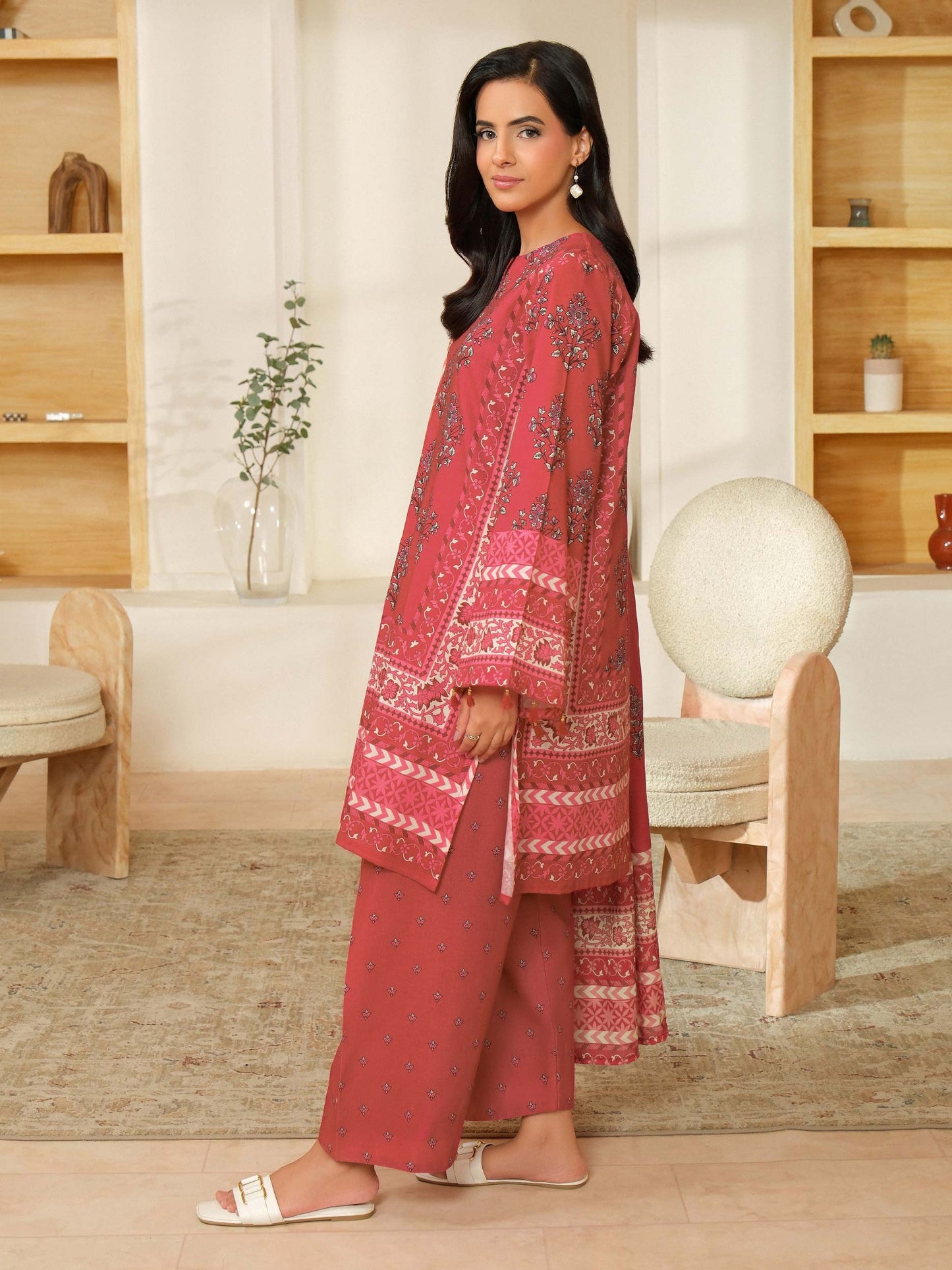 3 Piece Khaddar Suit-Printed (Unstitched)