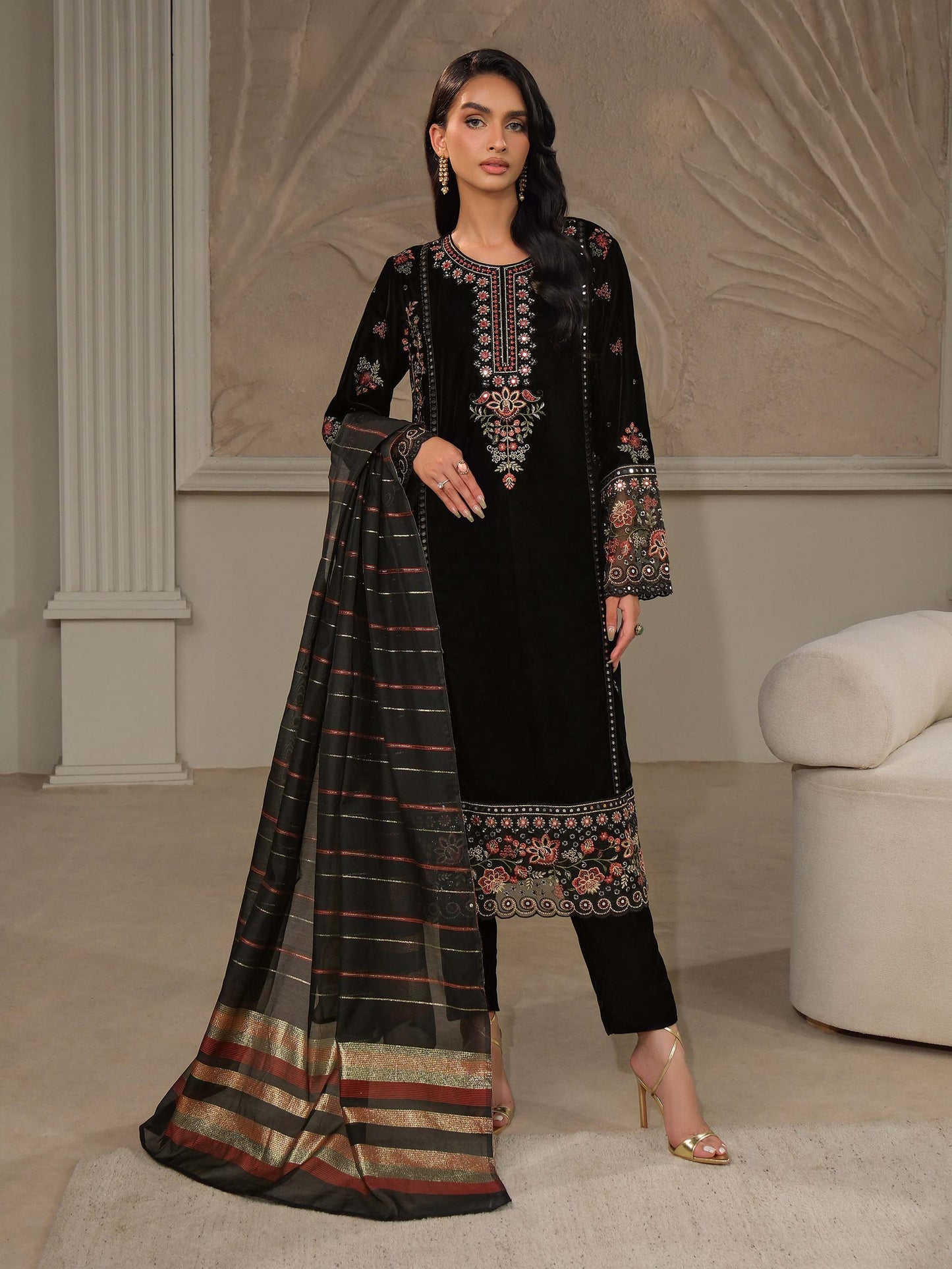 3 Piece Velvet Suit-Embroidered (Unstitched)