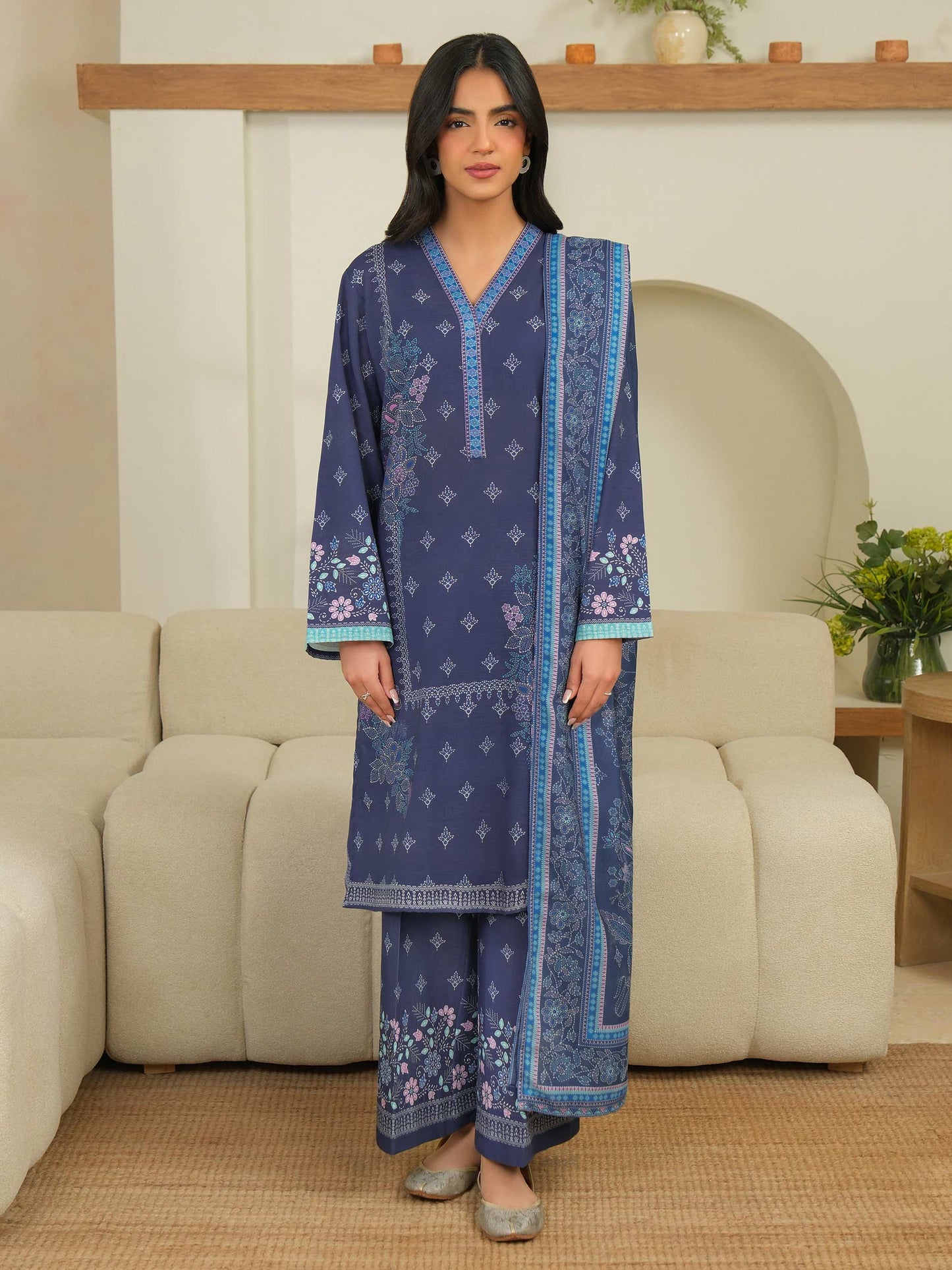 3 Piece Khaddar Suit-Printed (Unstitched)