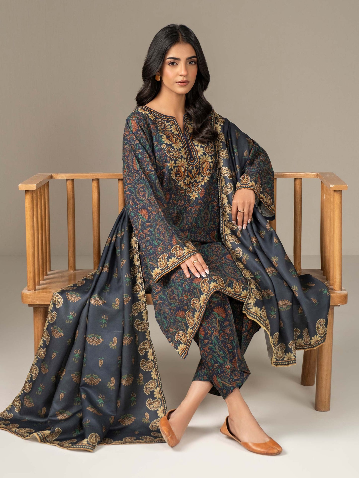 3 Piece Khaddar Suit-Printed (Unstitched)