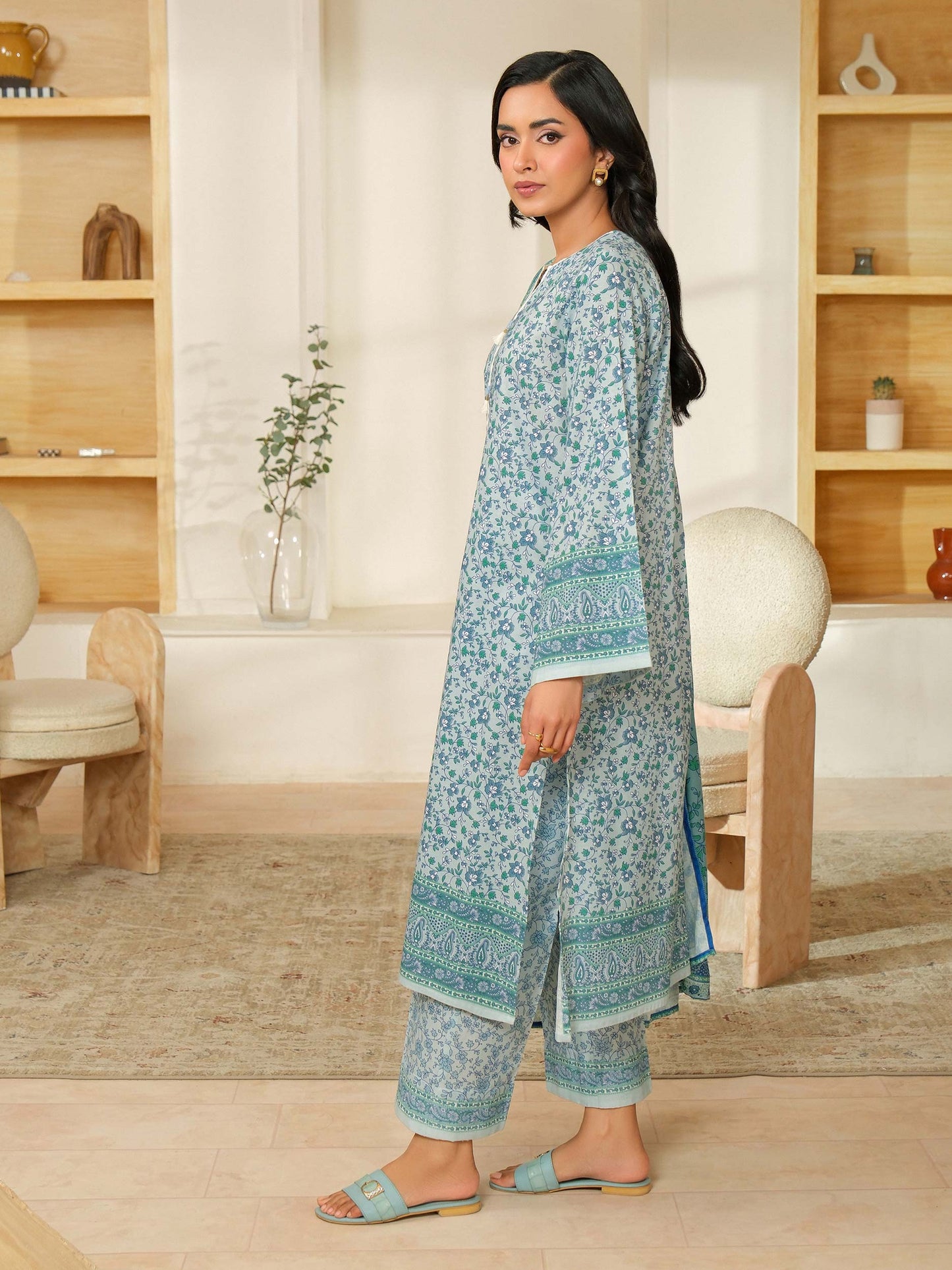 3 Piece Khaddar Suit-Printed (Unstitched)