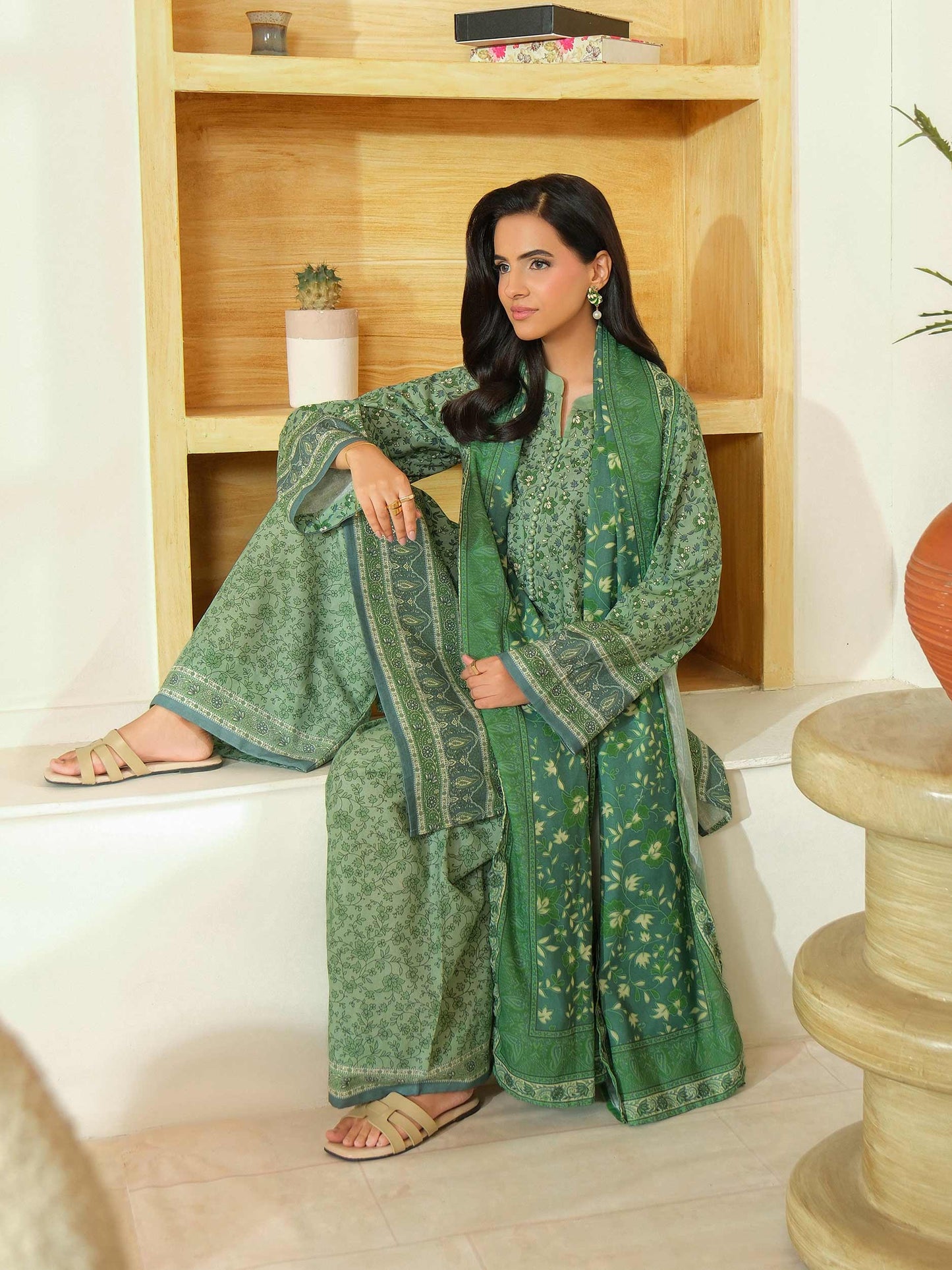 3 Piece Khaddar Suit-Printed (Unstitched)