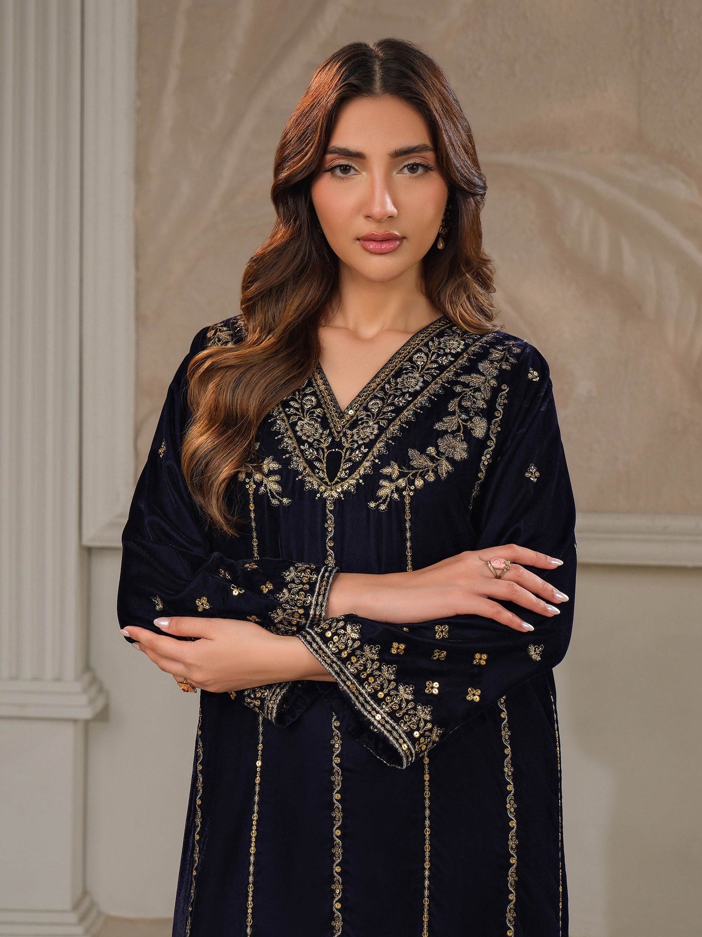 2 Piece Velvet Suit-Embroidered (Unstitched)