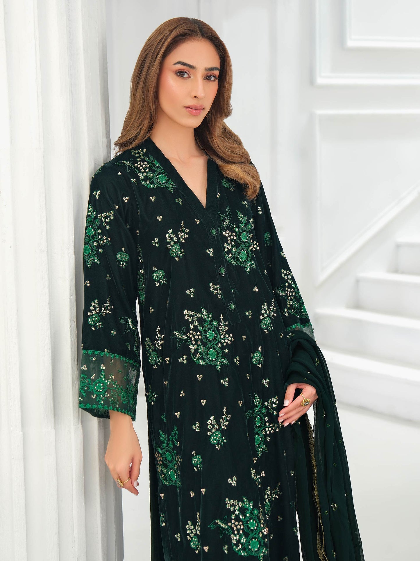 3 Piece Velvet Suit-Embroidered (Unstitched)