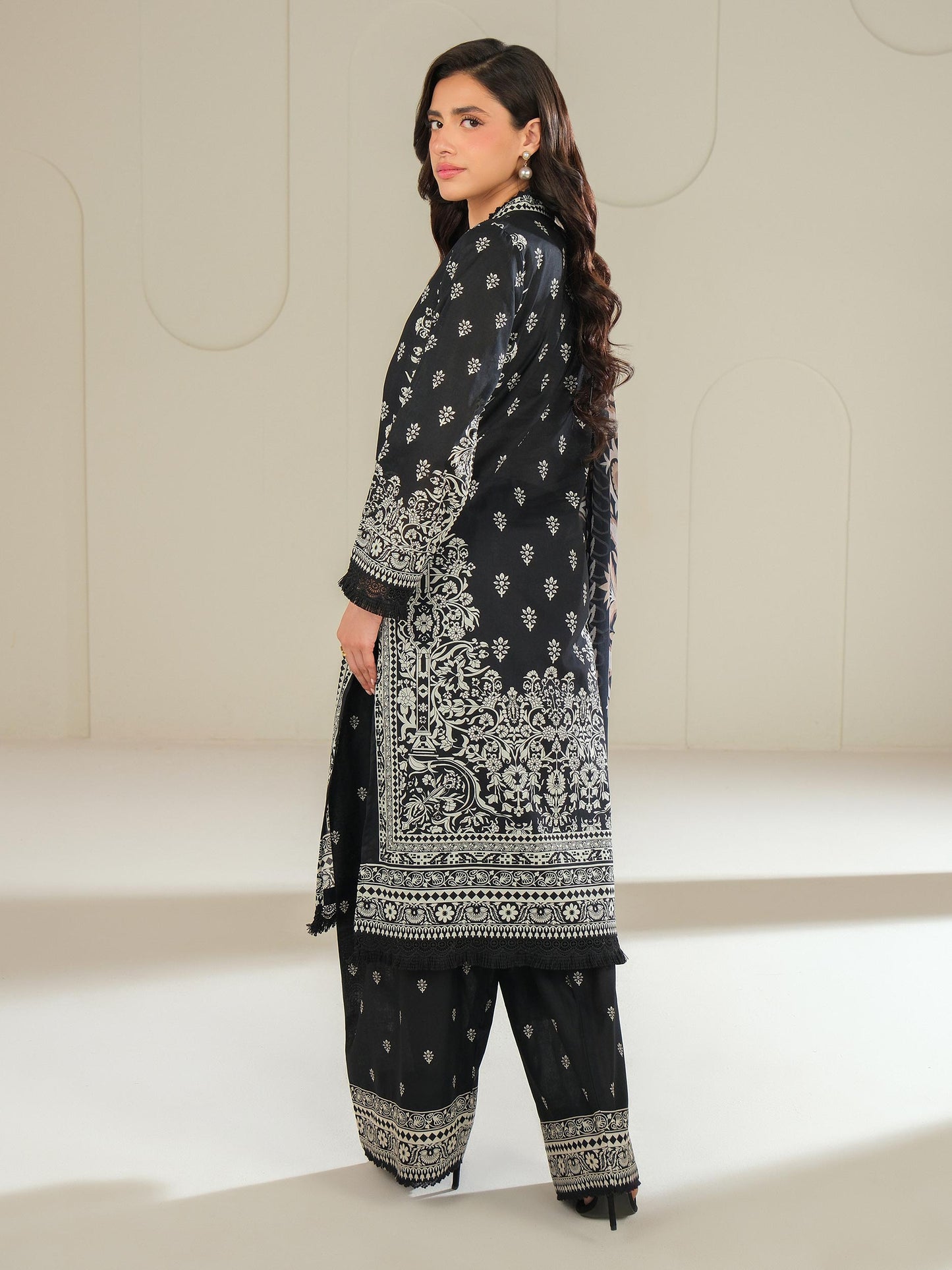 3 Piece Lawn Suit-Printed (Unstitched)