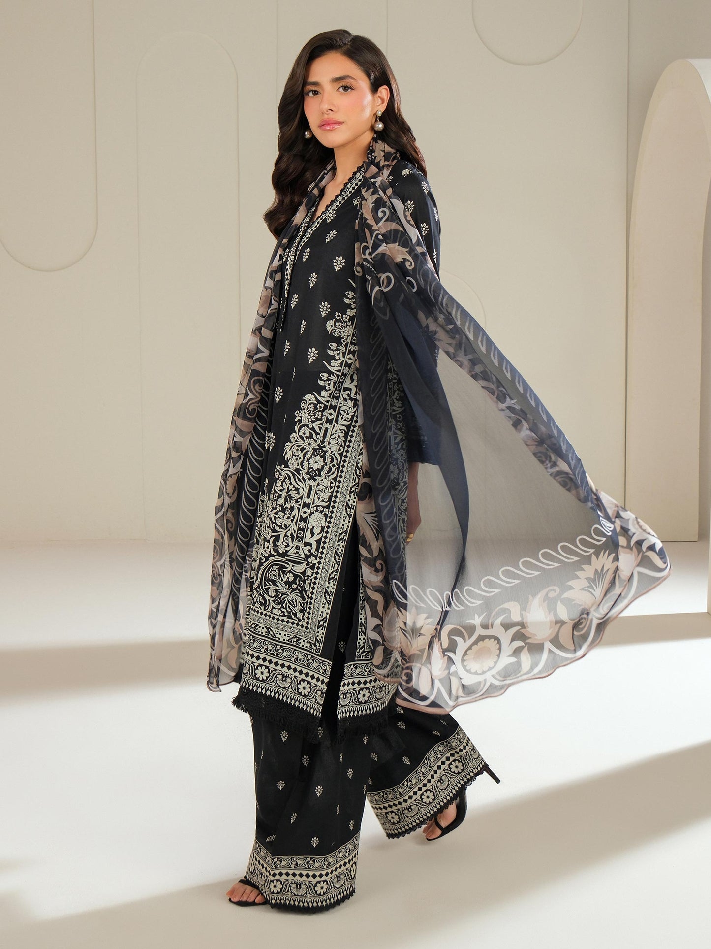 3 Piece Lawn Suit-Printed (Unstitched)