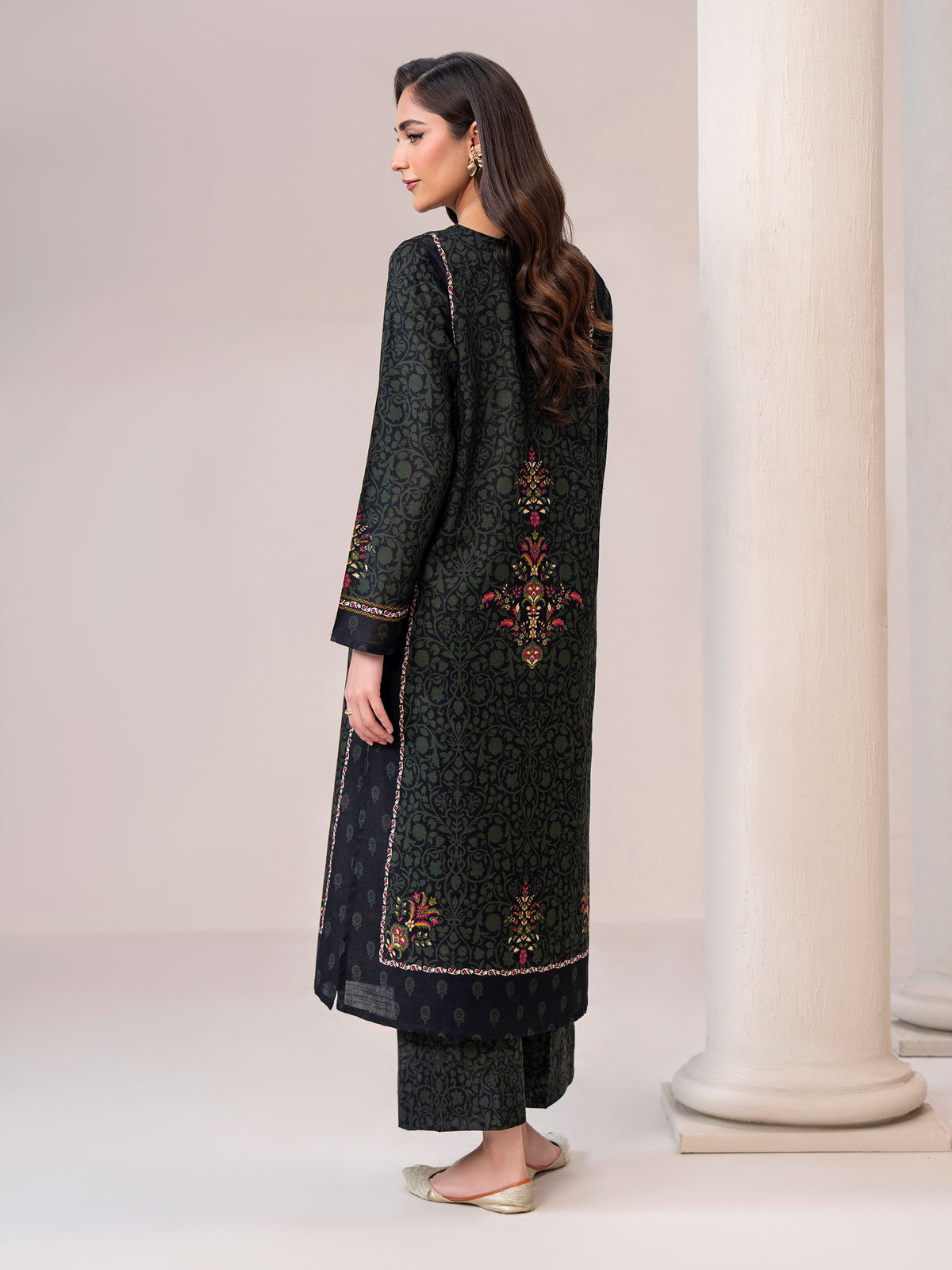 2 Piece Slub Khaddar Suit (Unstitched)