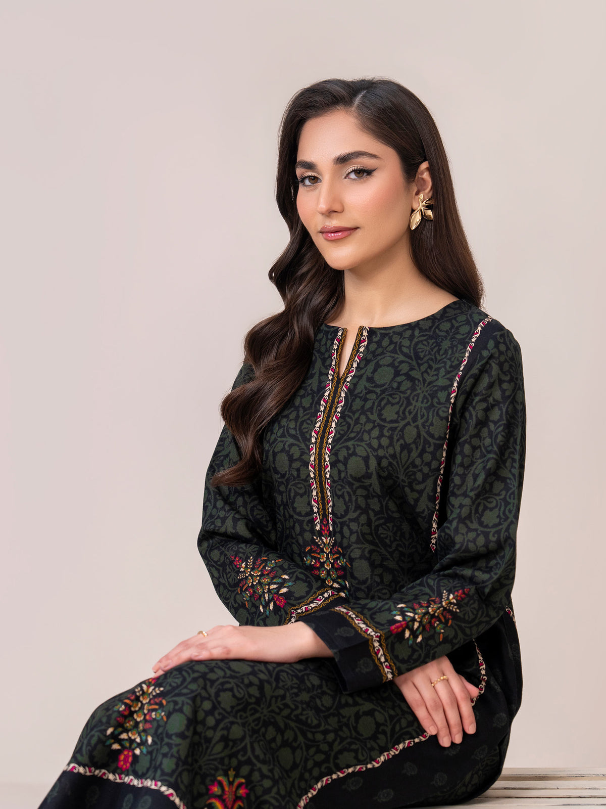 2 Piece Slub Khaddar Suit (Unstitched)