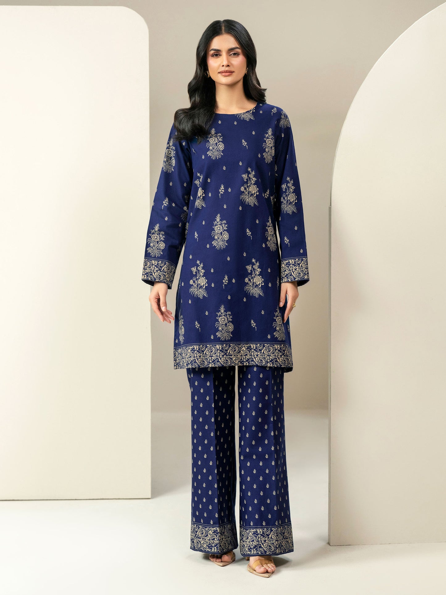 2 Piece Khaddar Suit-Printed (Unstitched)