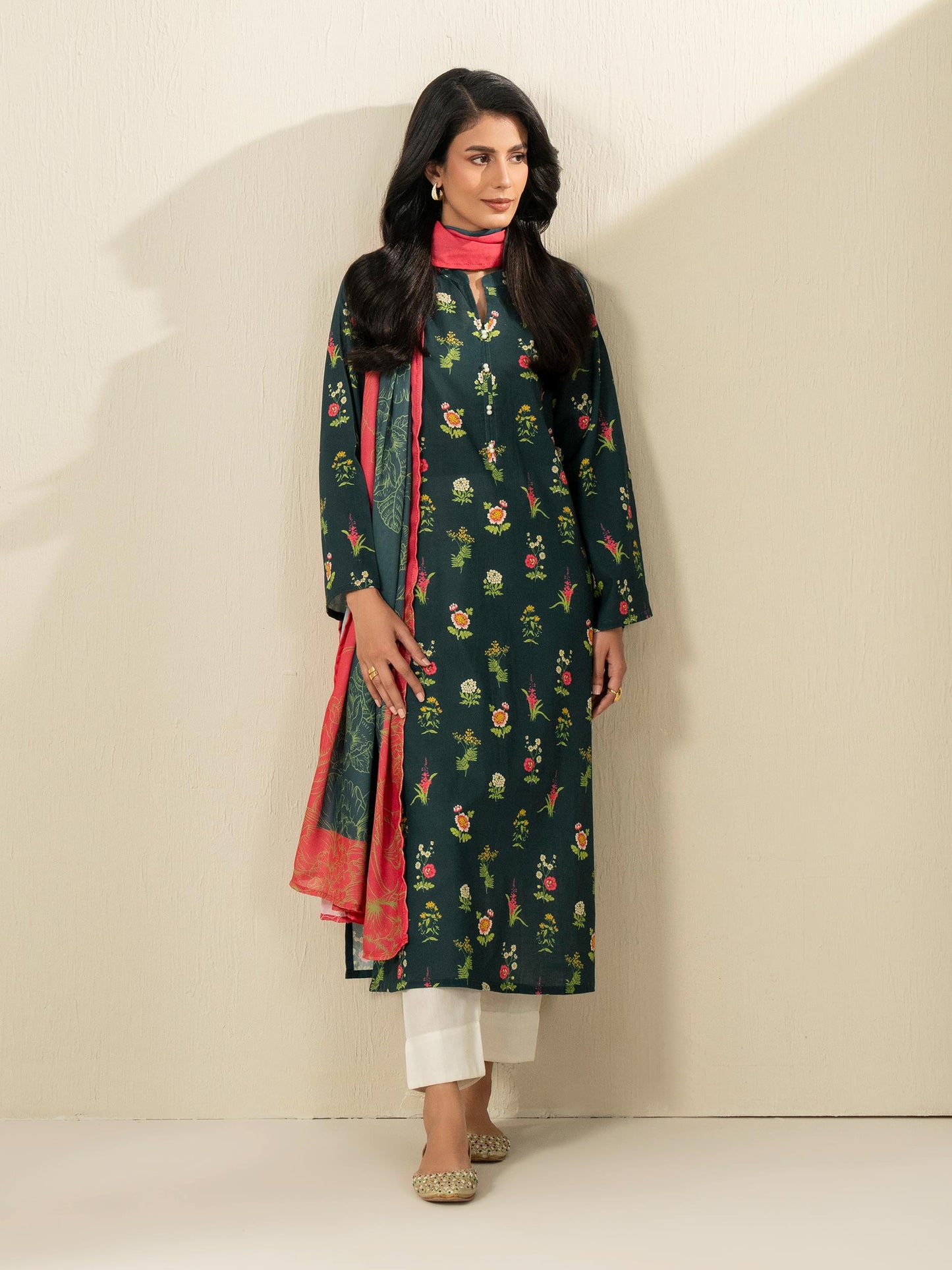 2 Piece Khaddar Suit-Printed (Unstitched)