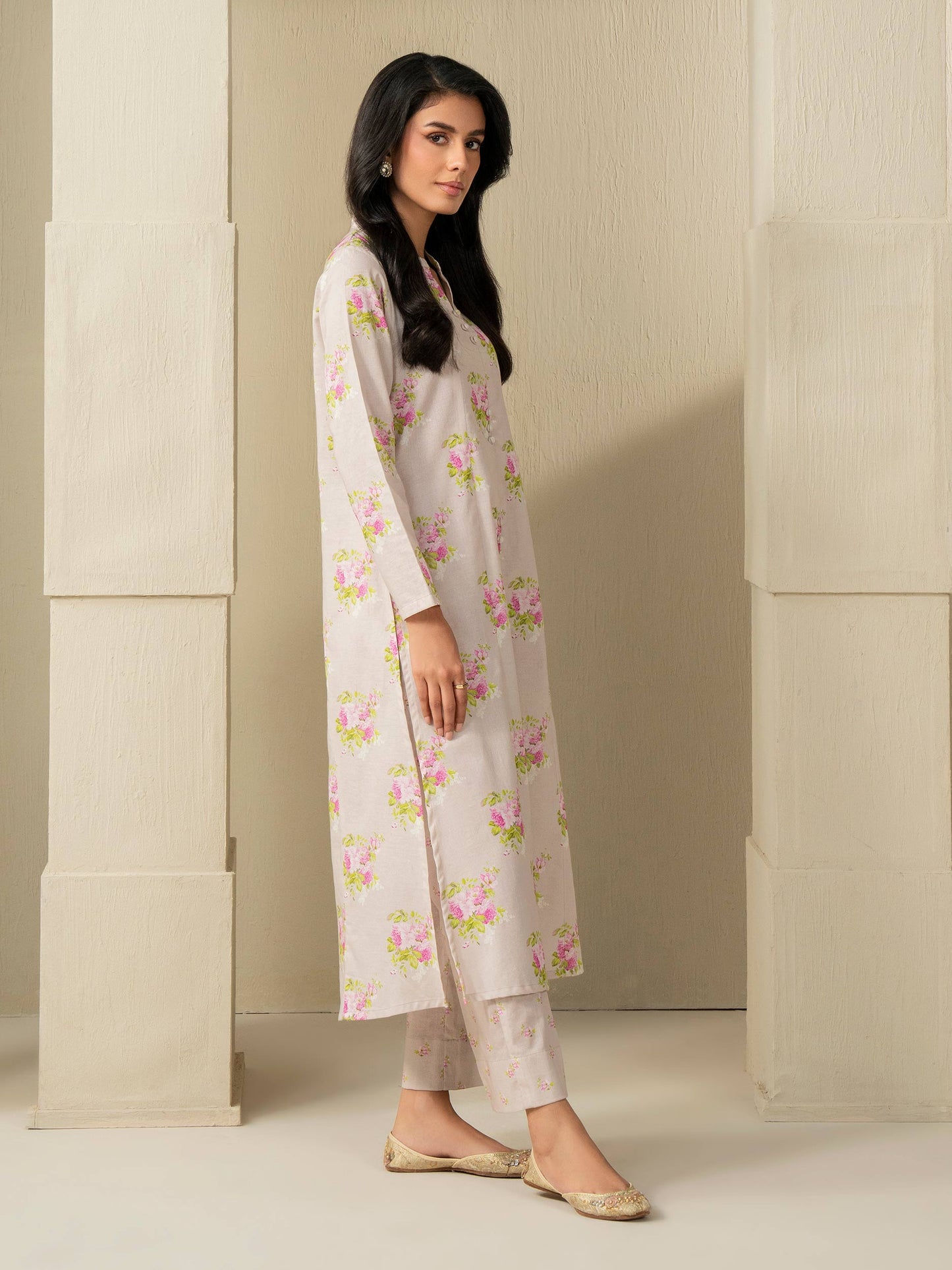 2 Piece Khaddar Suit-Printed (Unstitched)