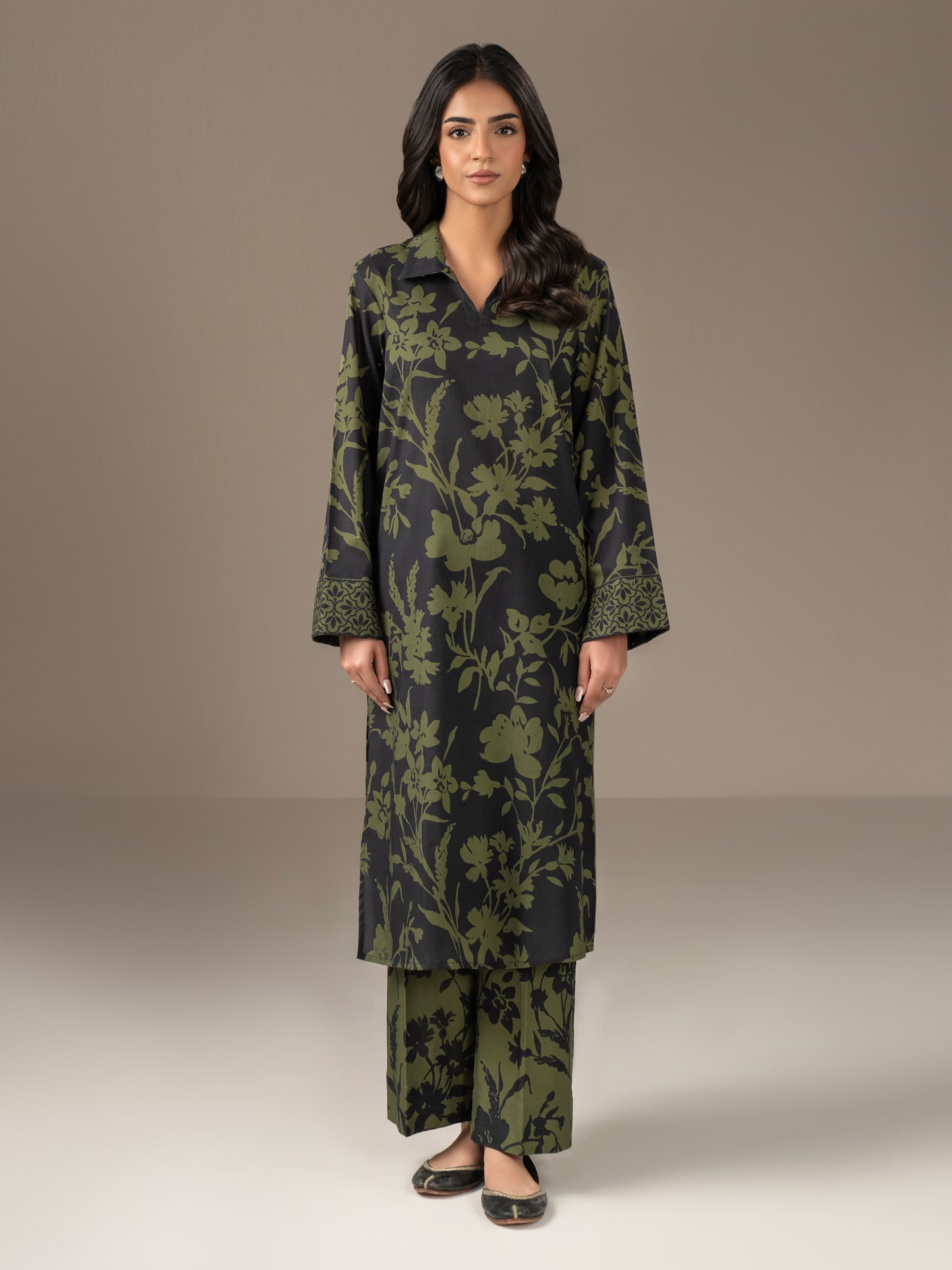 2 Piece Khaddar Suit-Printed (Unstitched)