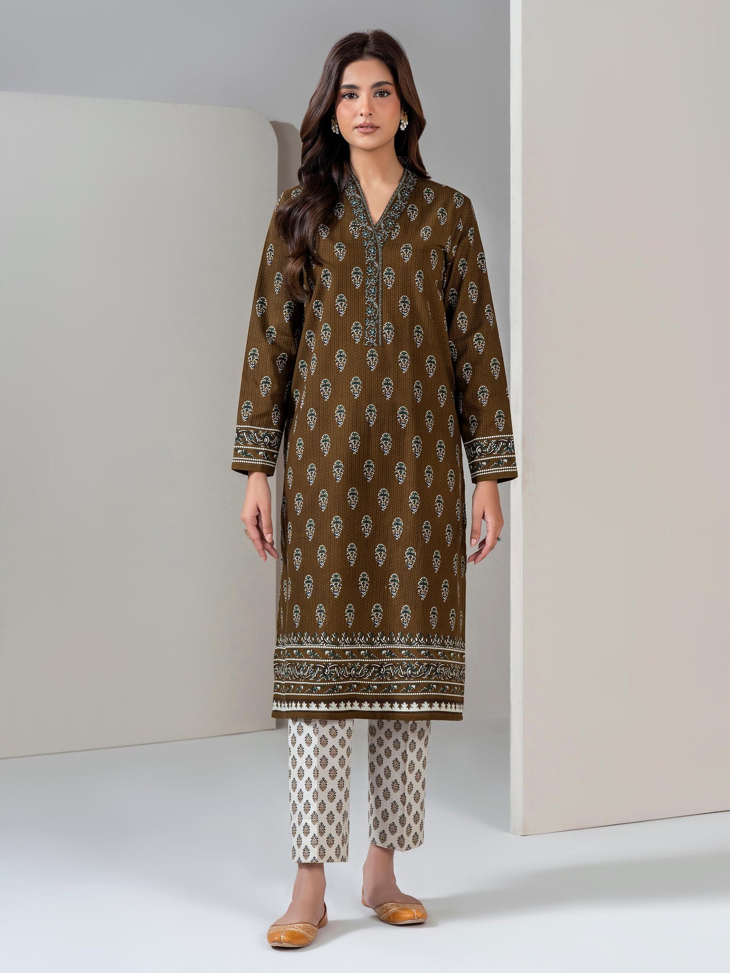 2 Piece Slub Khaddar Suit (Unstitched)