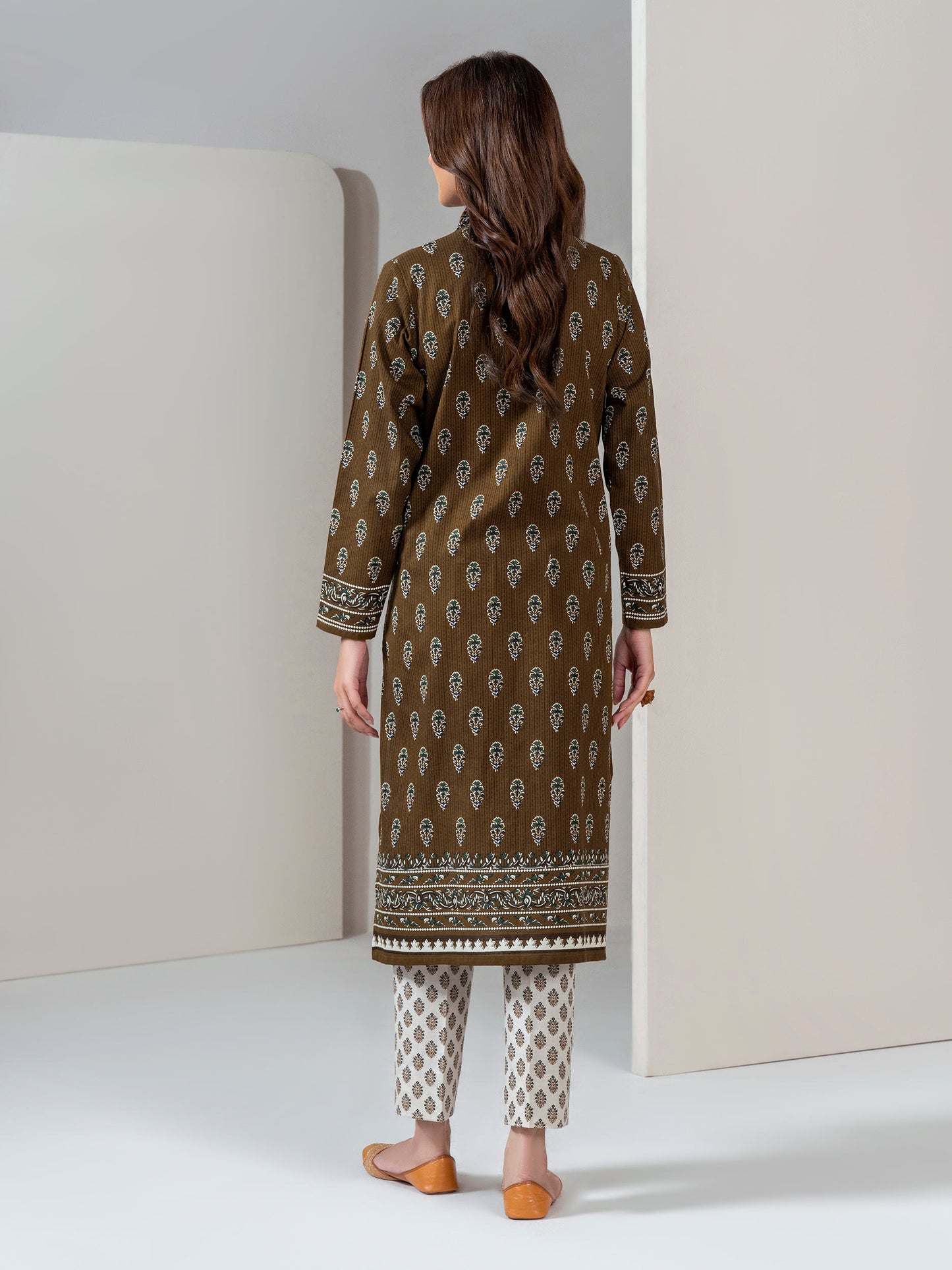 2 Piece Slub Khaddar Suit (Unstitched)