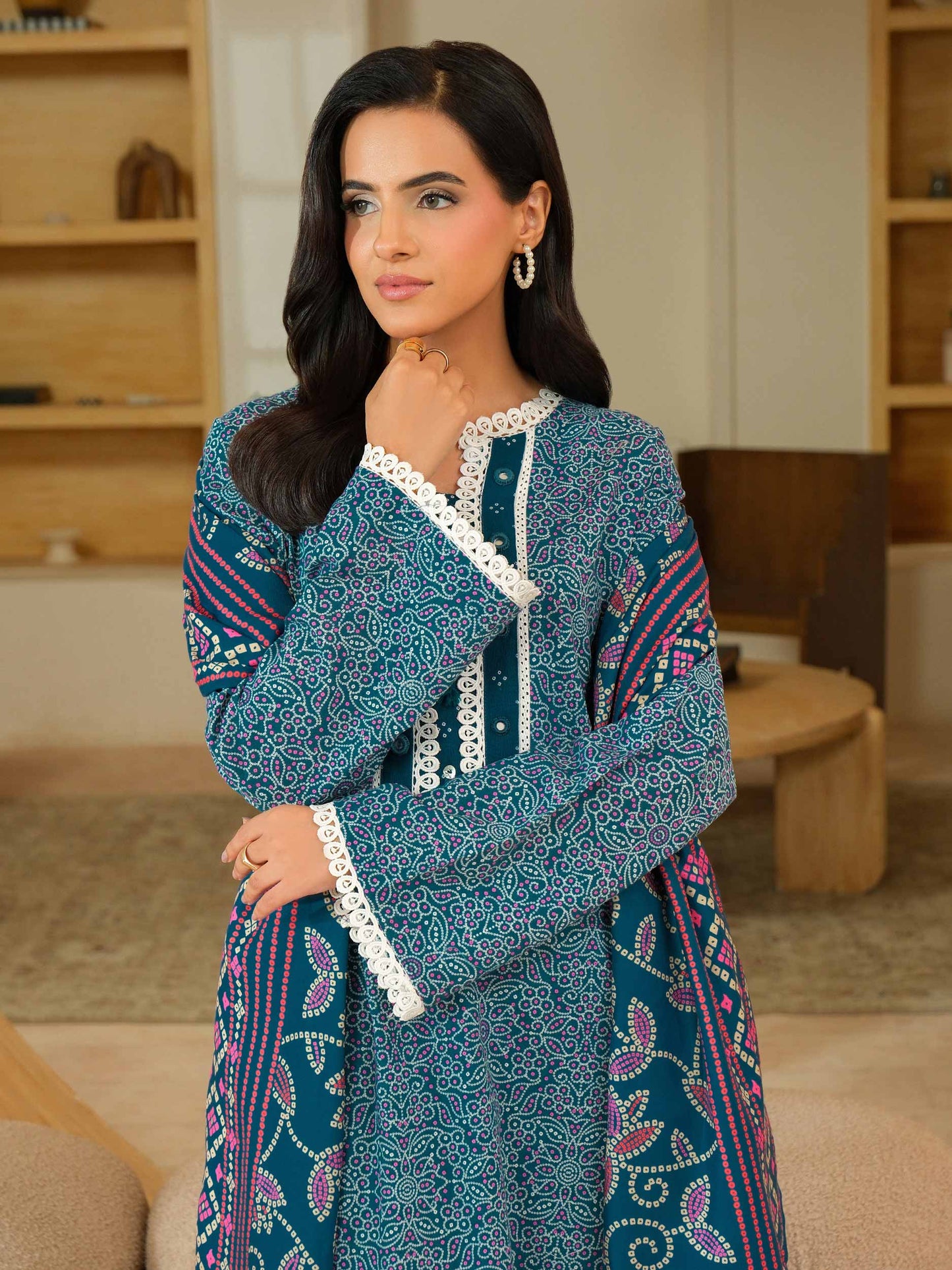 3 Piece Khaddar Suit-Printed (Unstitched)